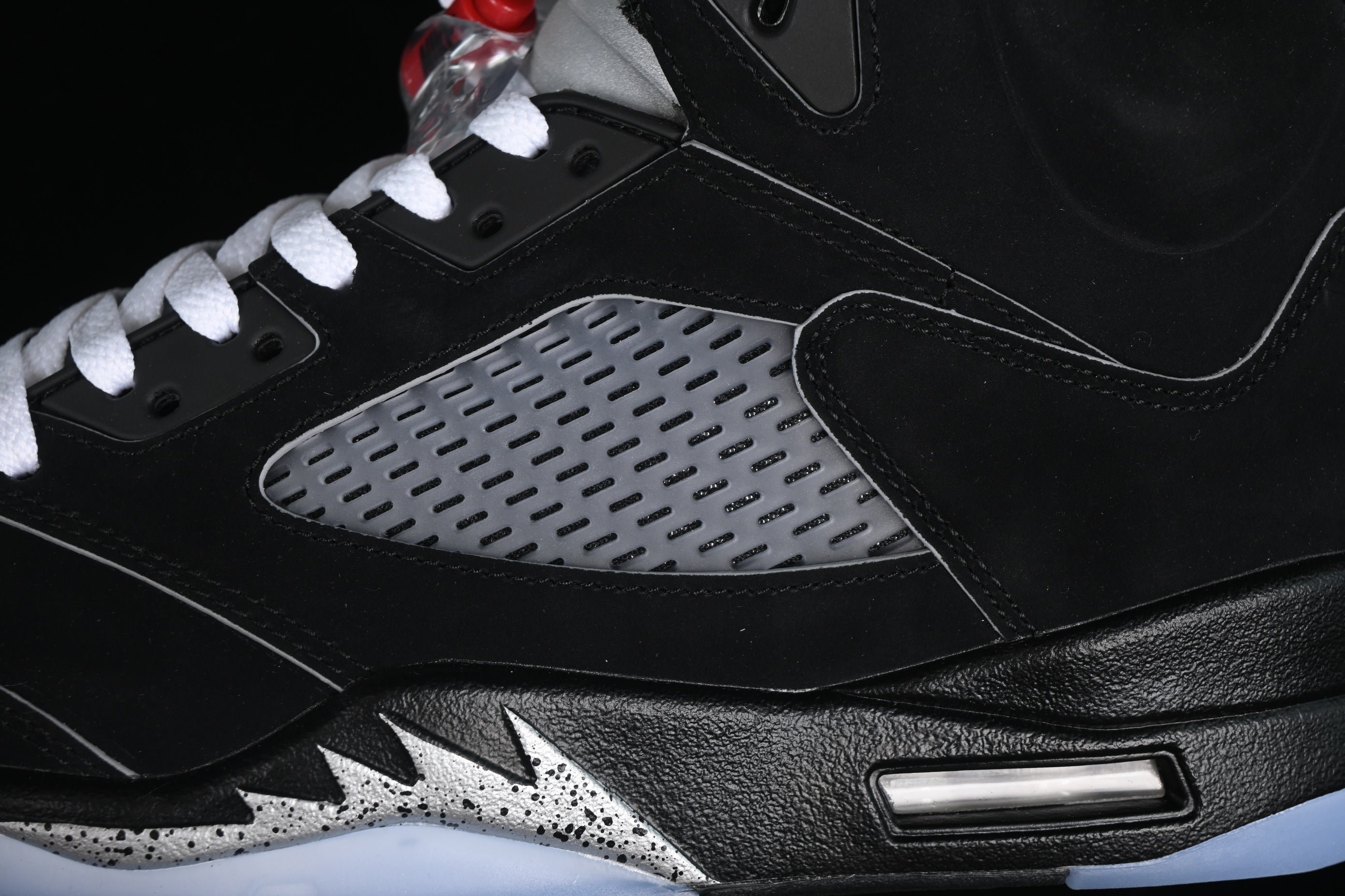 Air Jordan 5 Retro OG 'Black Metallic Reimagined'