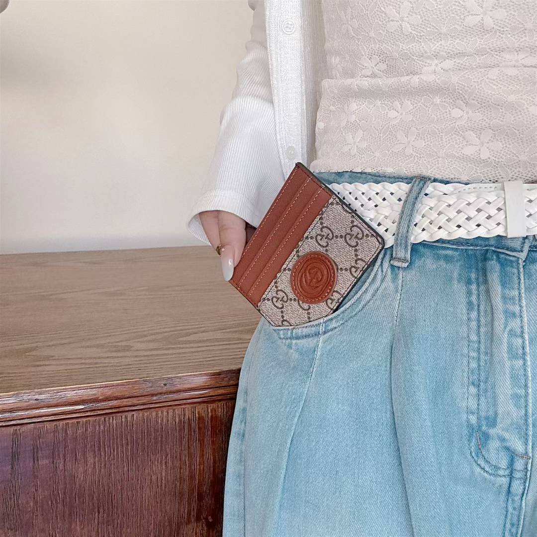 GG Leather Credit Card Holder - Premium Card Case