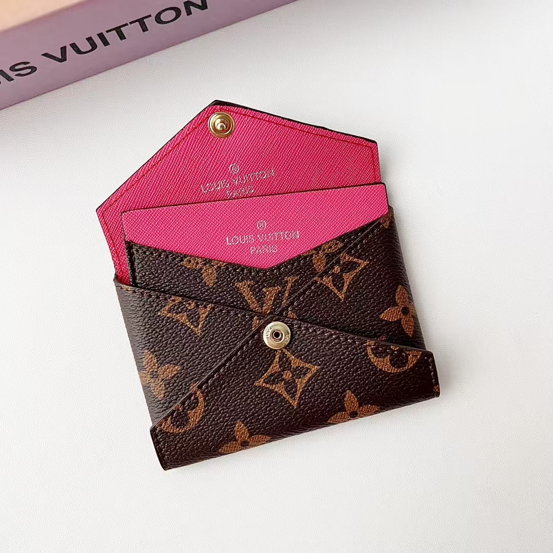 LV wallet card