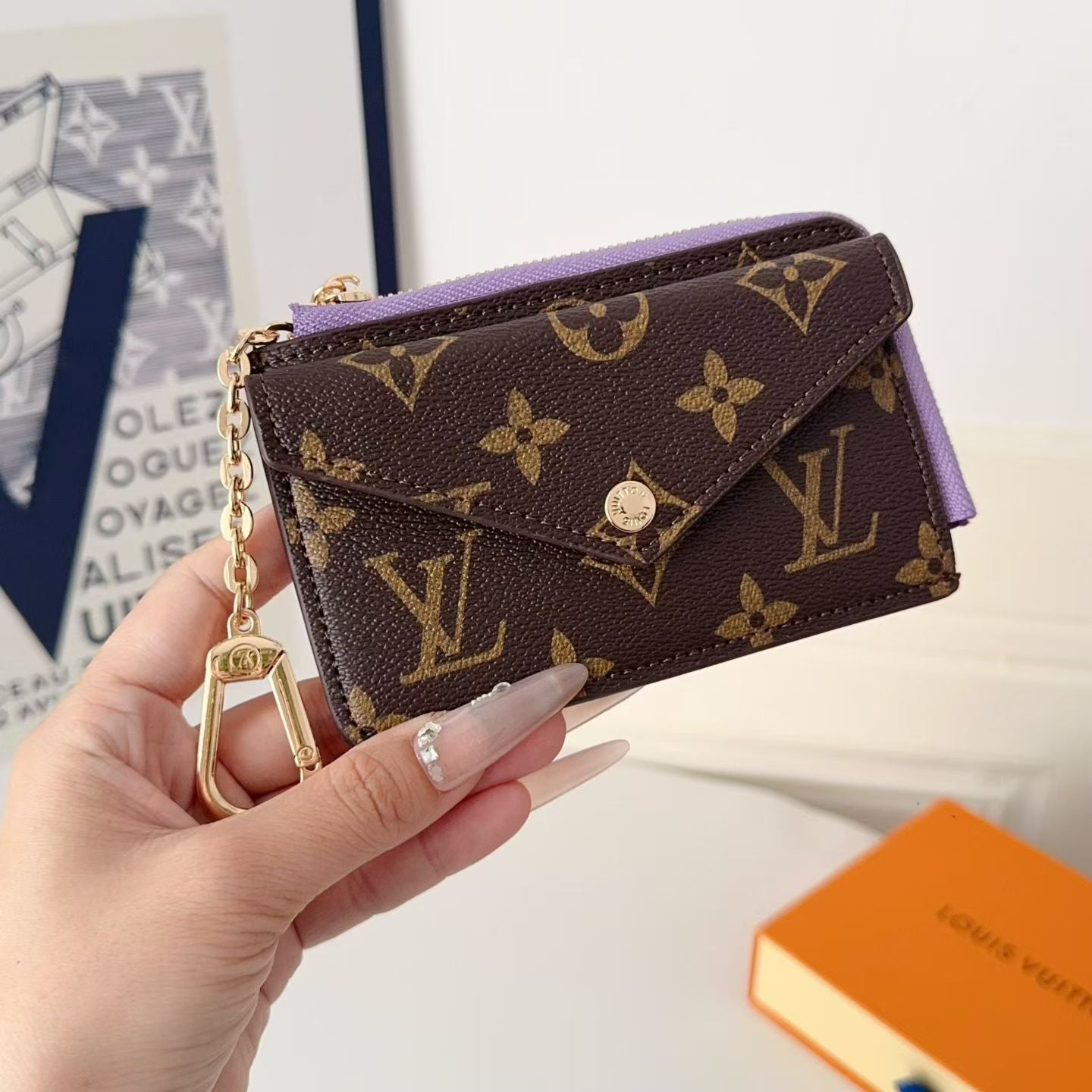 Leather Lv Coin Wallet - Compact Money Holder
