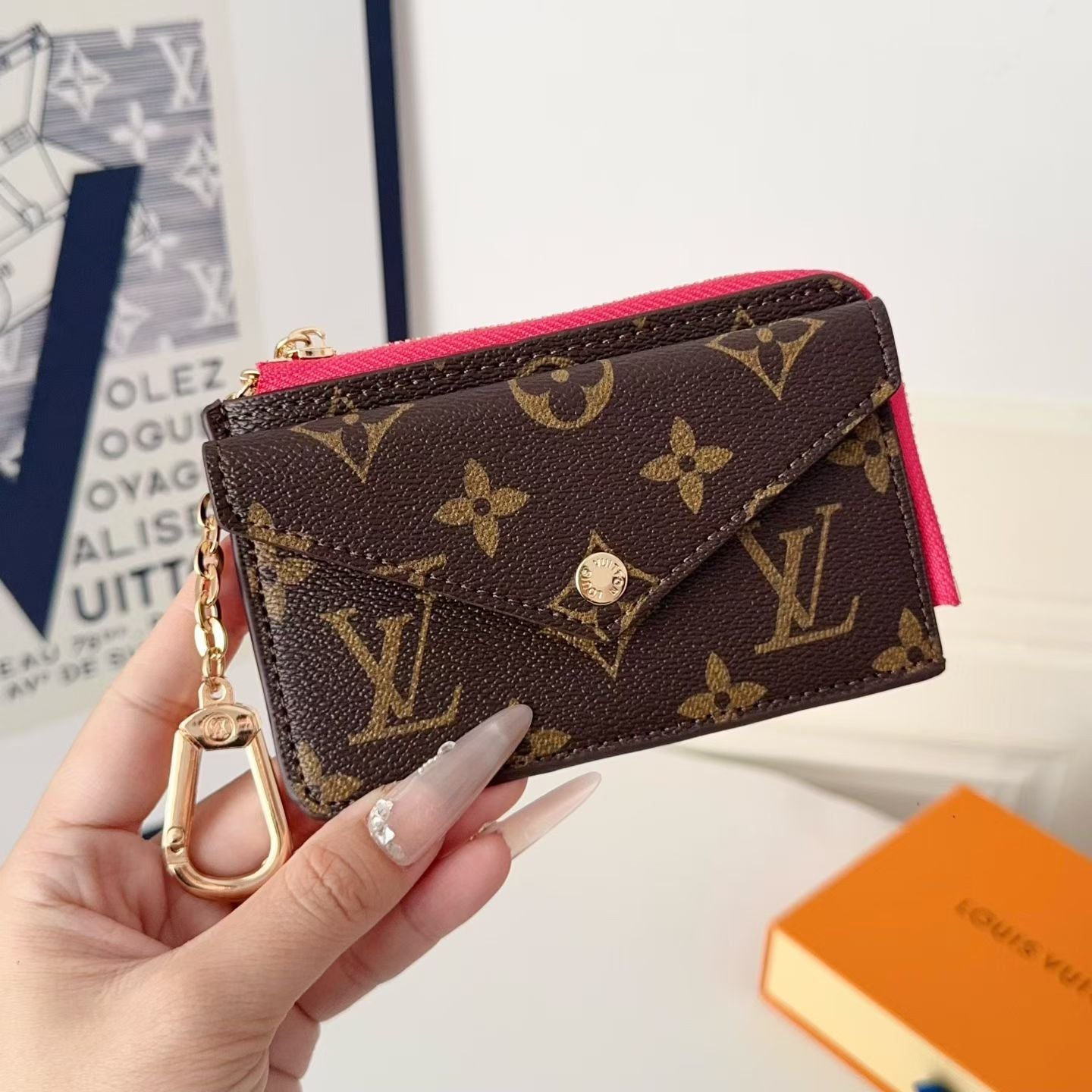 Leather Lv Coin Wallet - Compact Money Holder