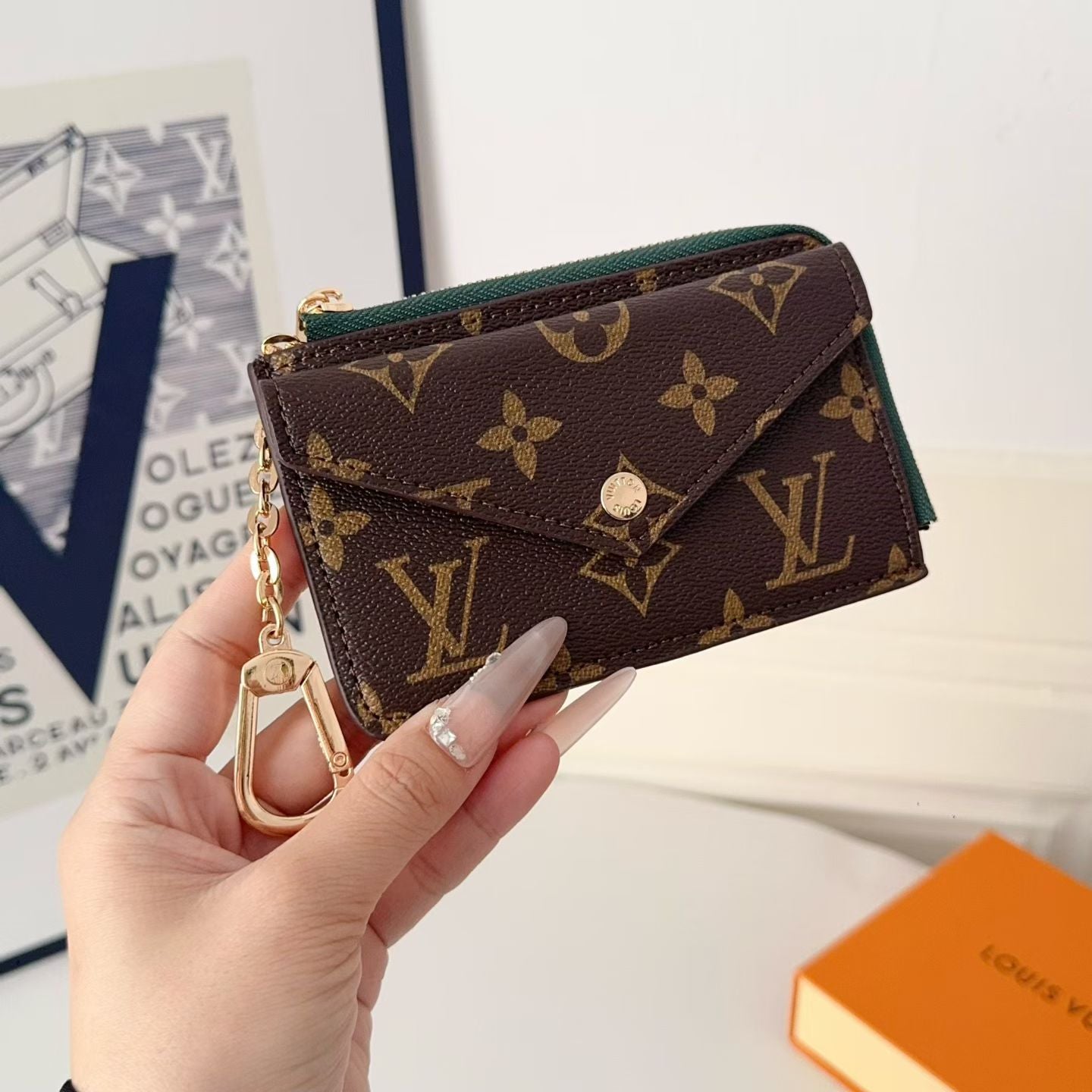 Leather Lv Coin Wallet - Compact Money Holder