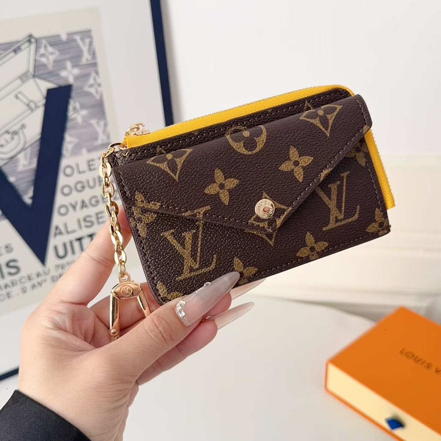 Leather Lv Coin Wallet - Compact Money Holder