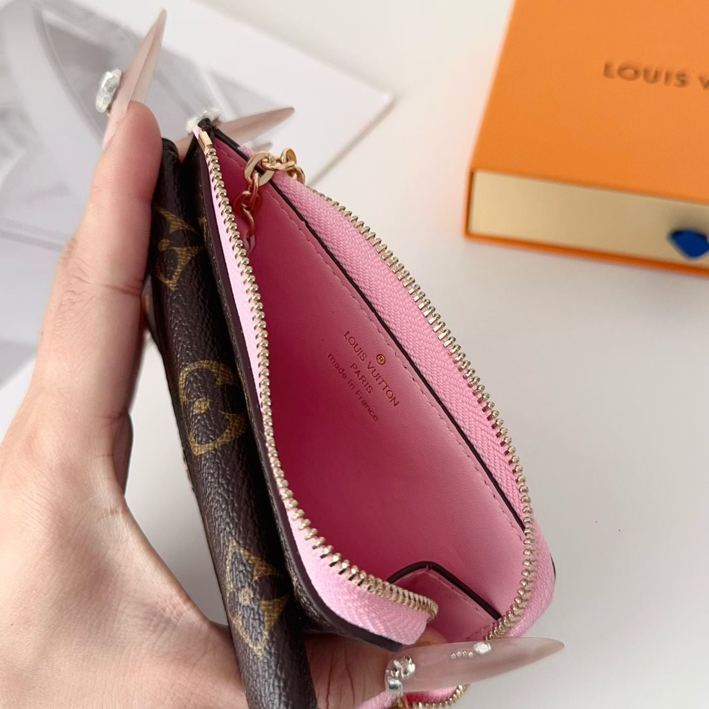 Leather Lv Coin Wallet - Compact Money Holder