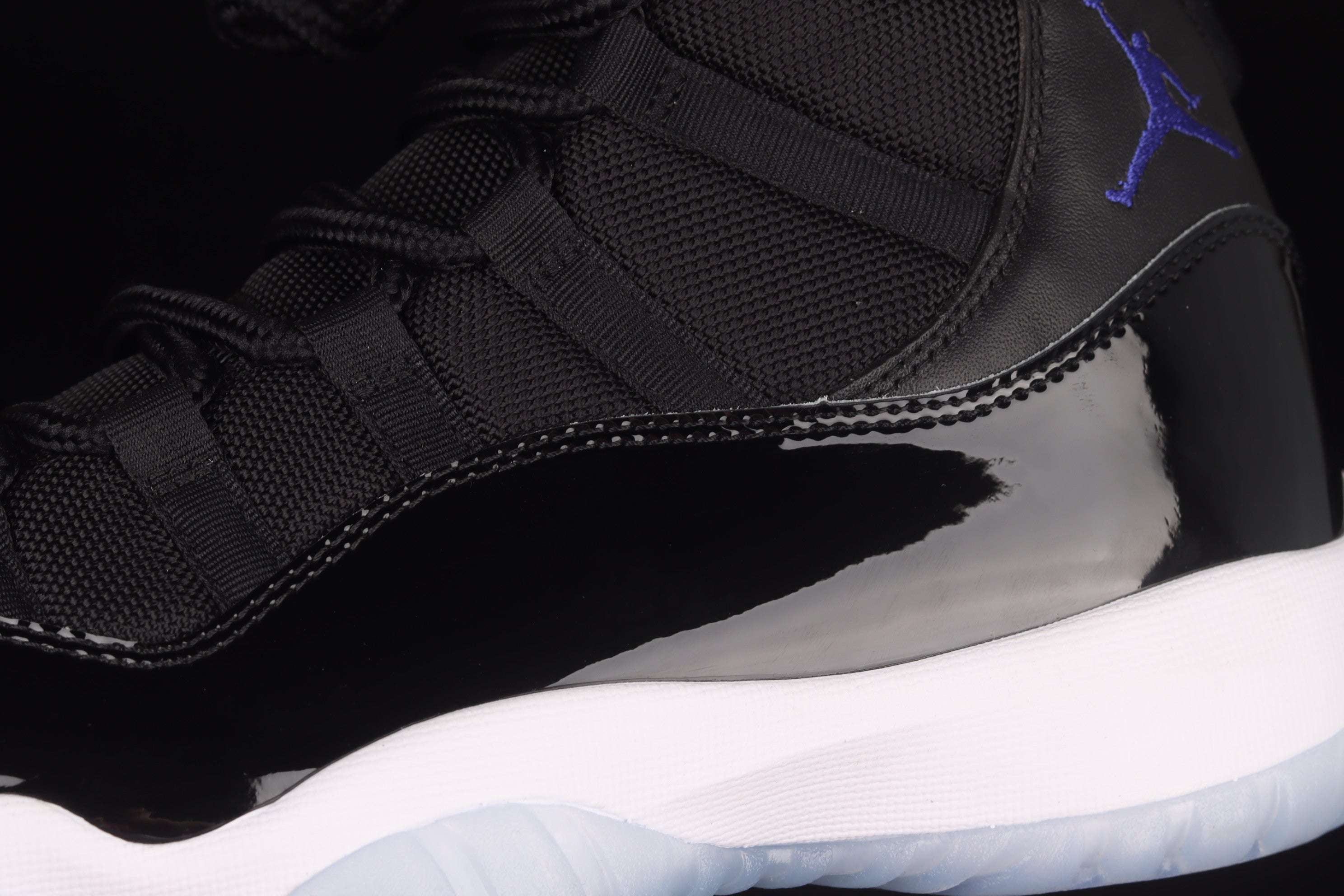 Jordan 11 RETRO Space Jam (2016)