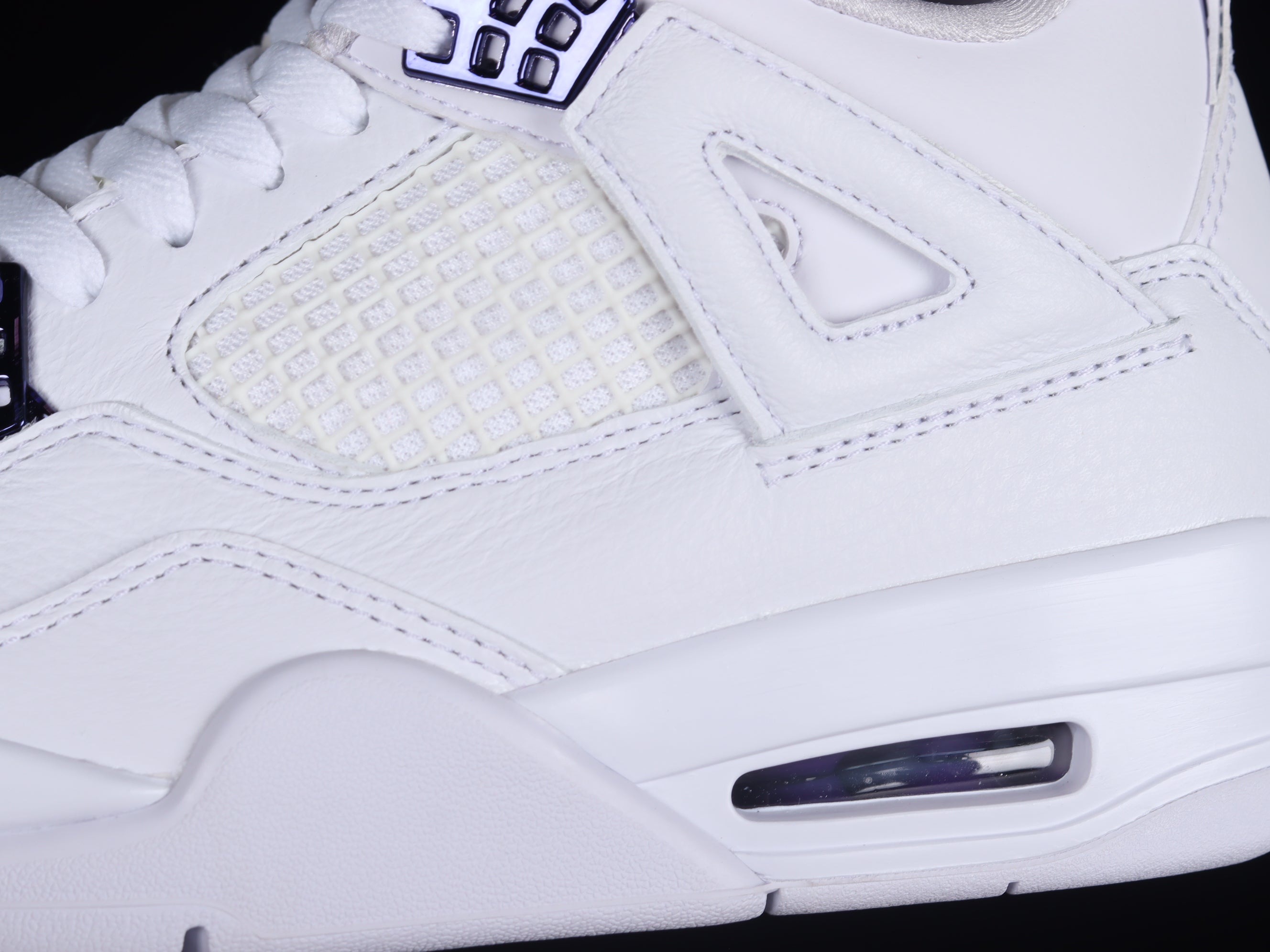 Jordan 4 Retro Metallic Purple