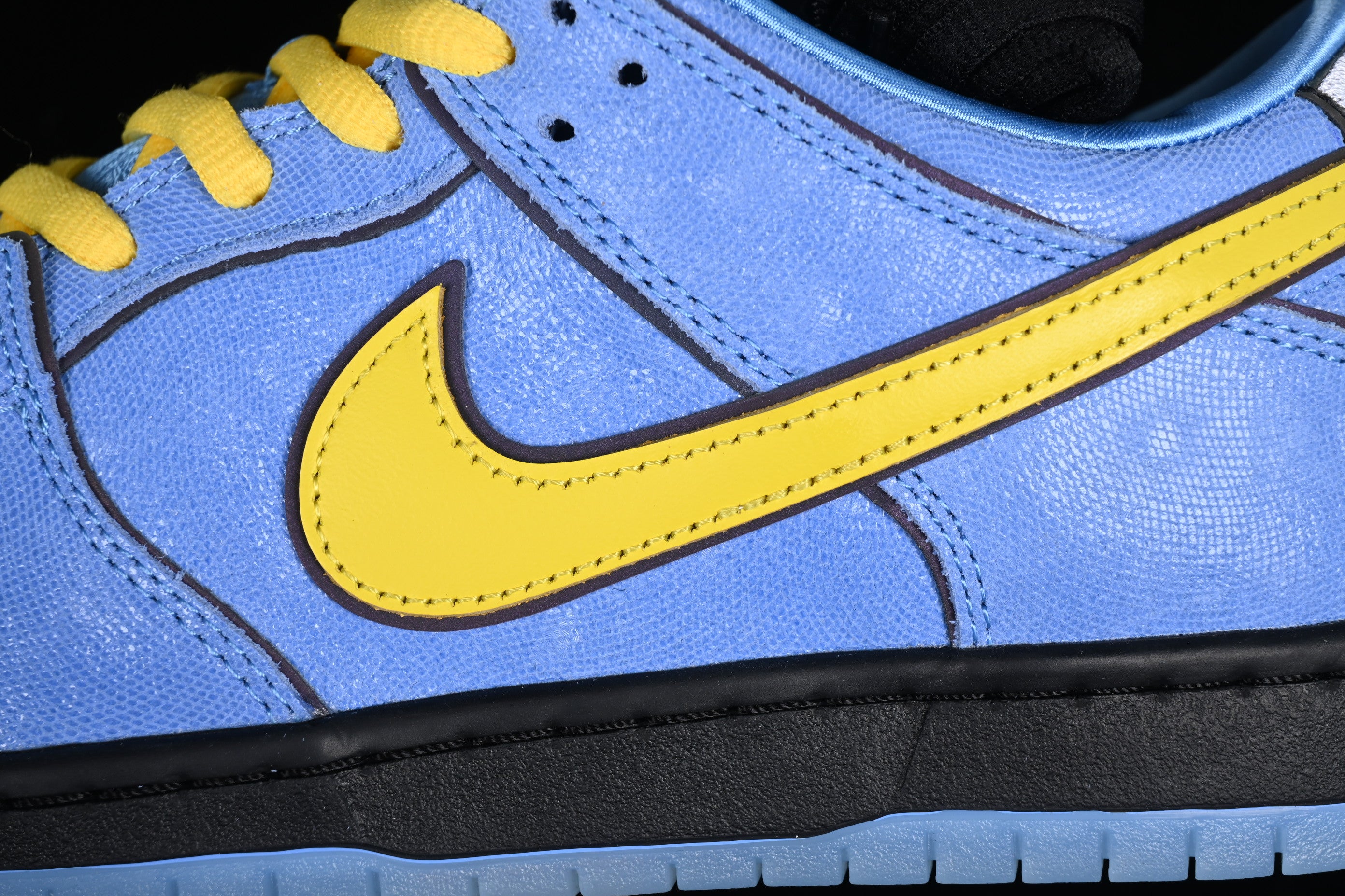 Nike SB Dunk Low 'The Powerpuff Girls Bubbles'