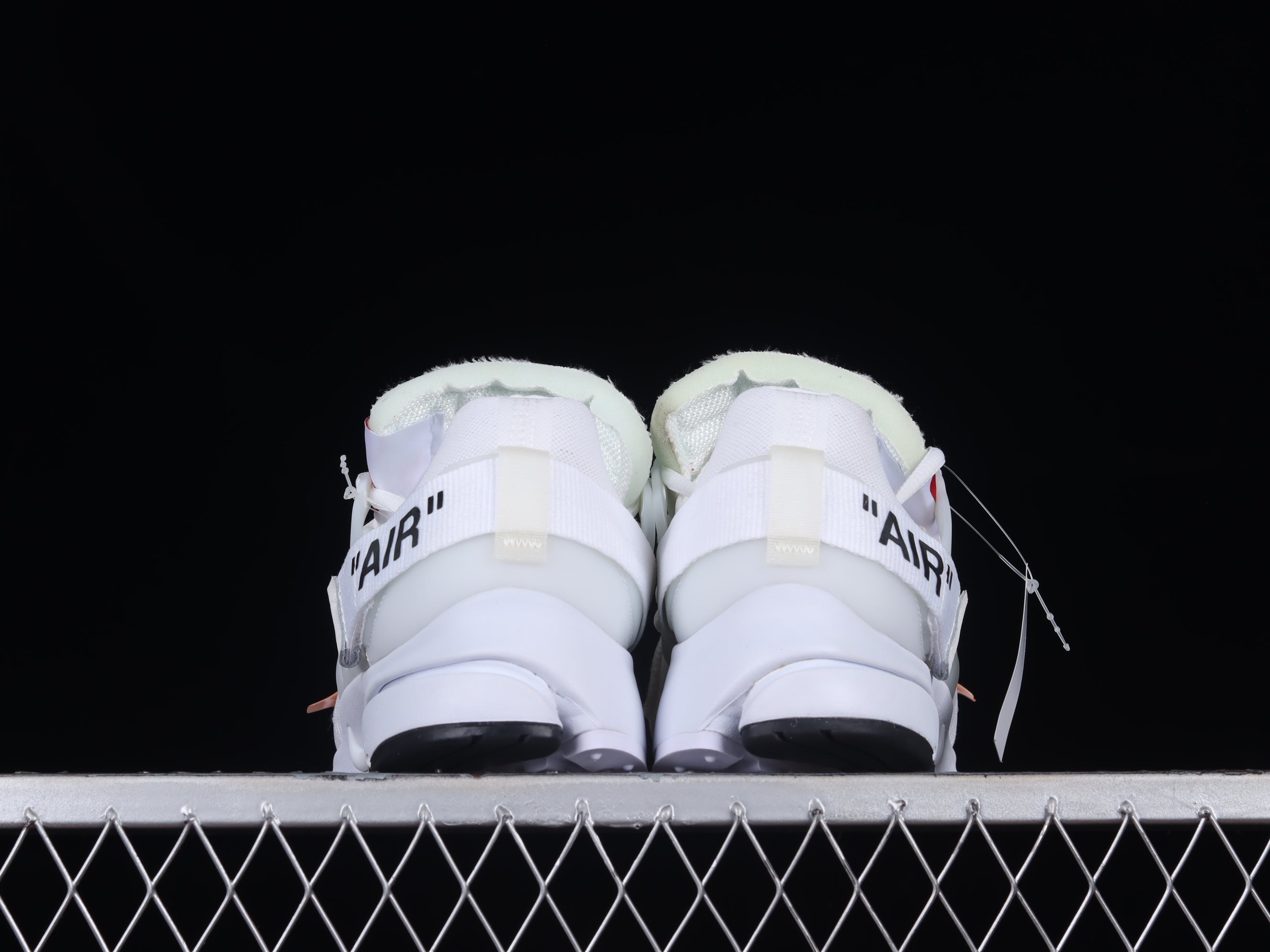 Off Wht Nk Air Presto
