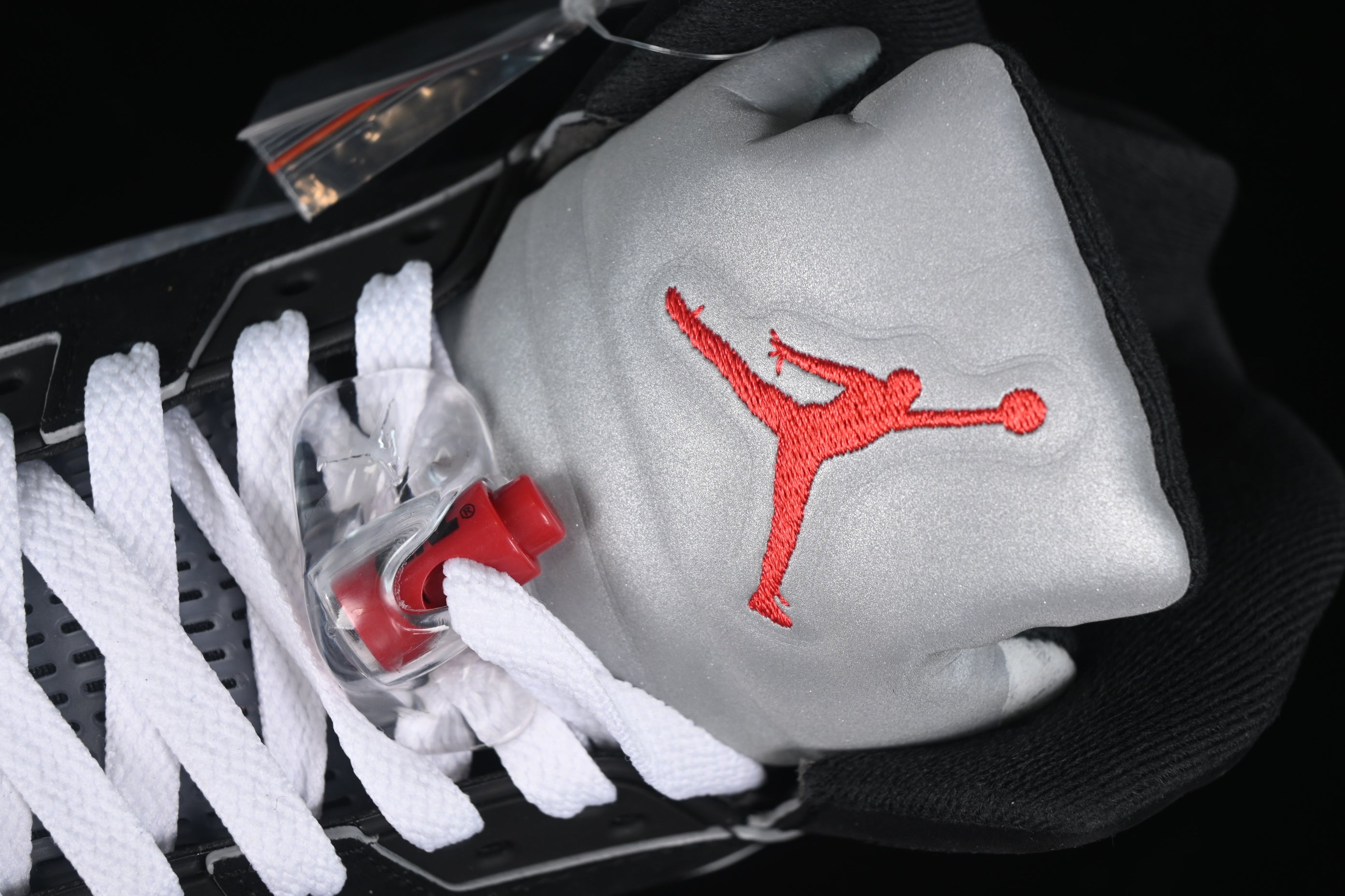 Air Jordan 5 Retro OG 'Black Metallic Reimagined'