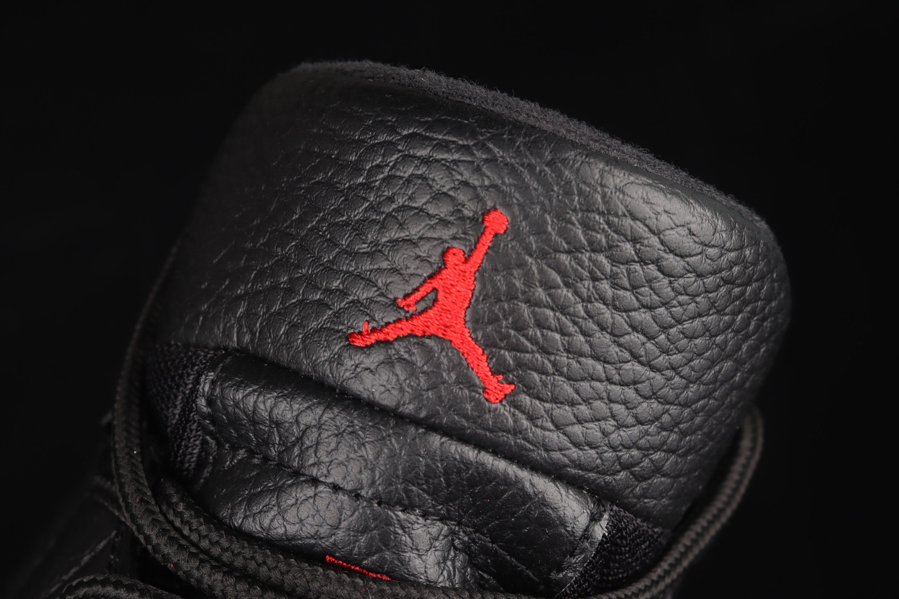 Jordan 12 Retro Flu Game (2016)