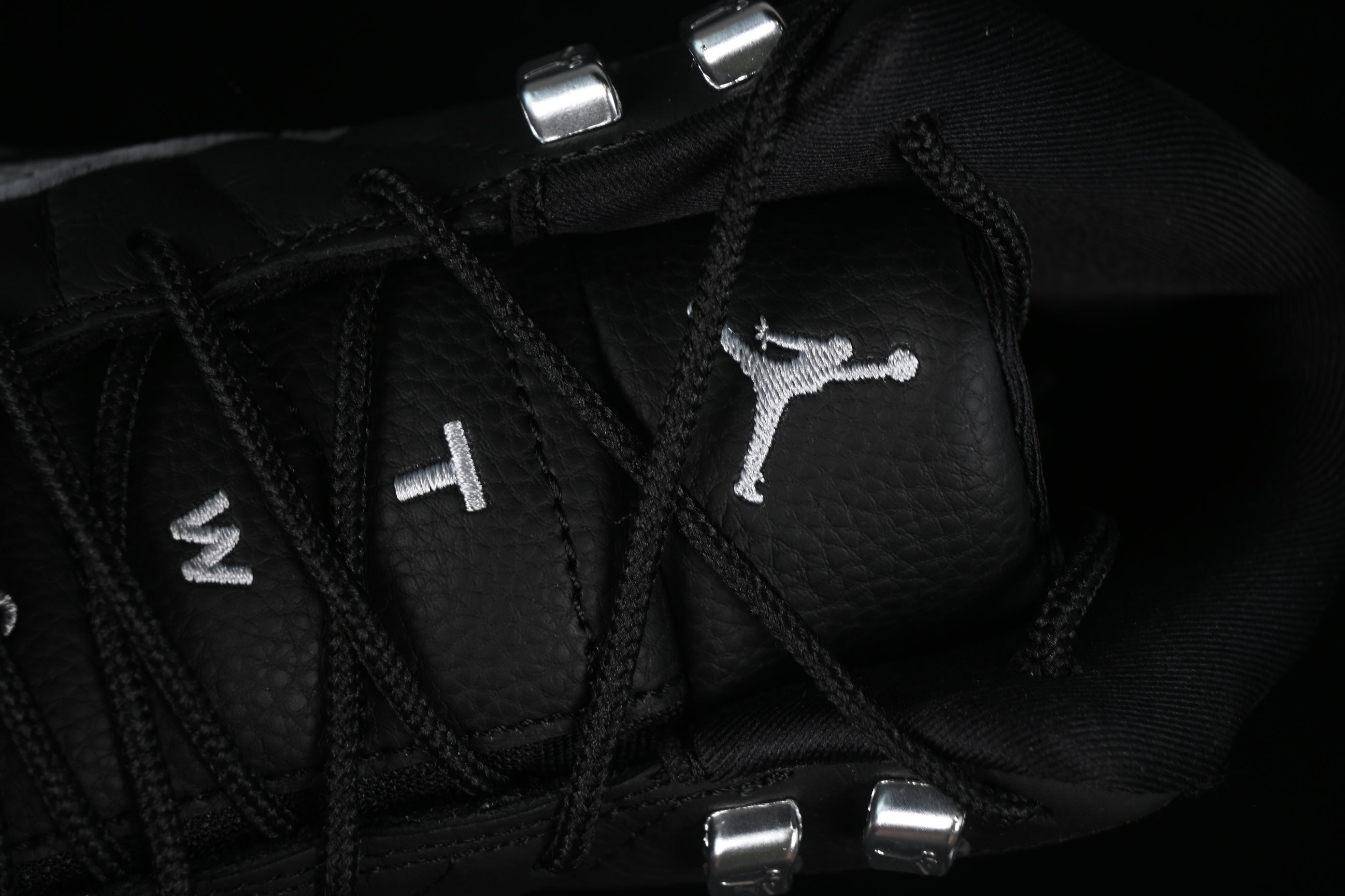 Air Jordan 12 Retro Barons side