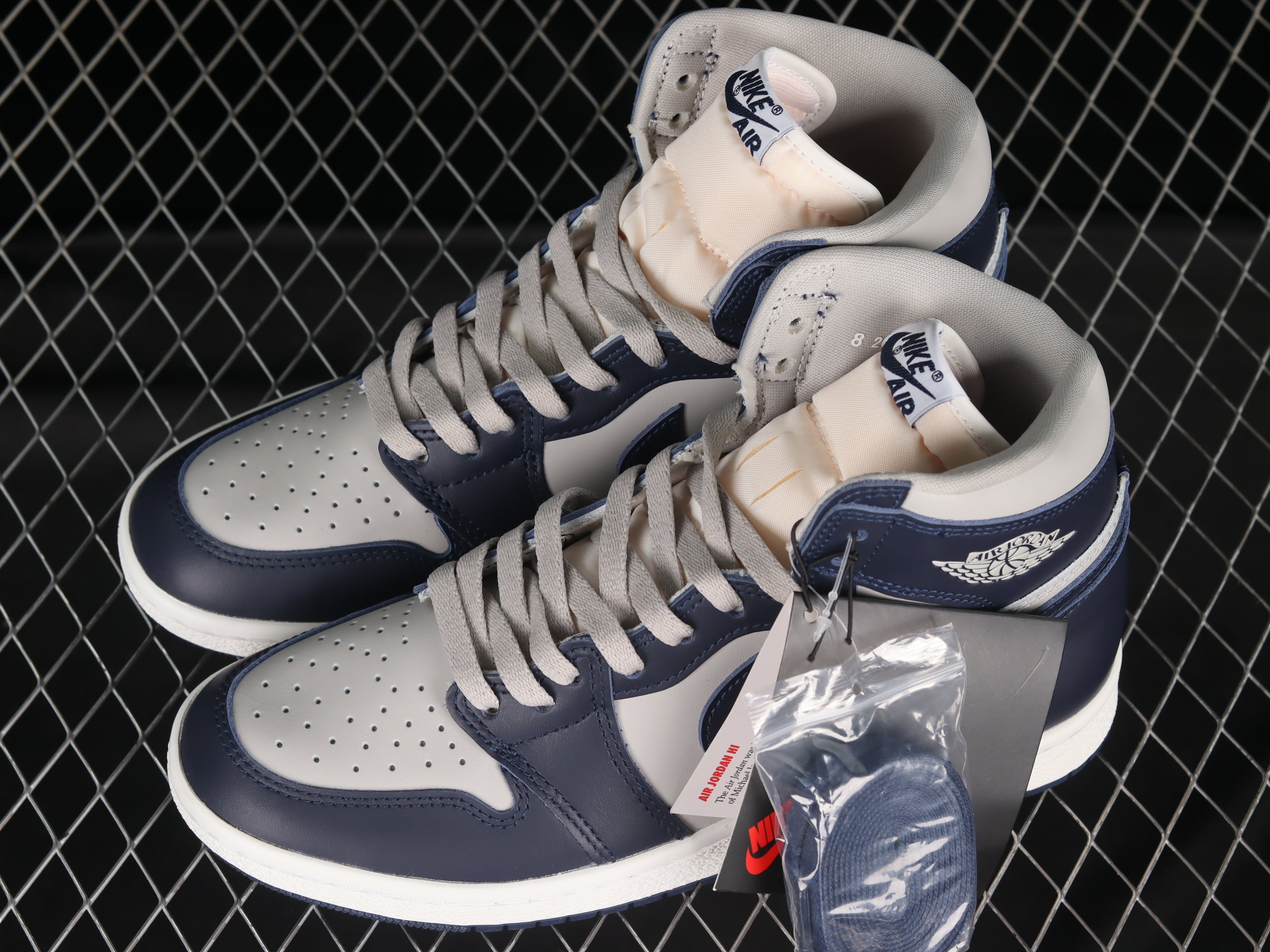 J1 " GeorgeTown "Retro High '85