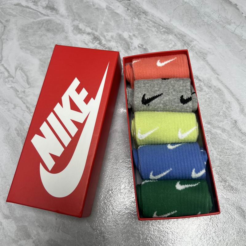 Nike Socks Color Pol