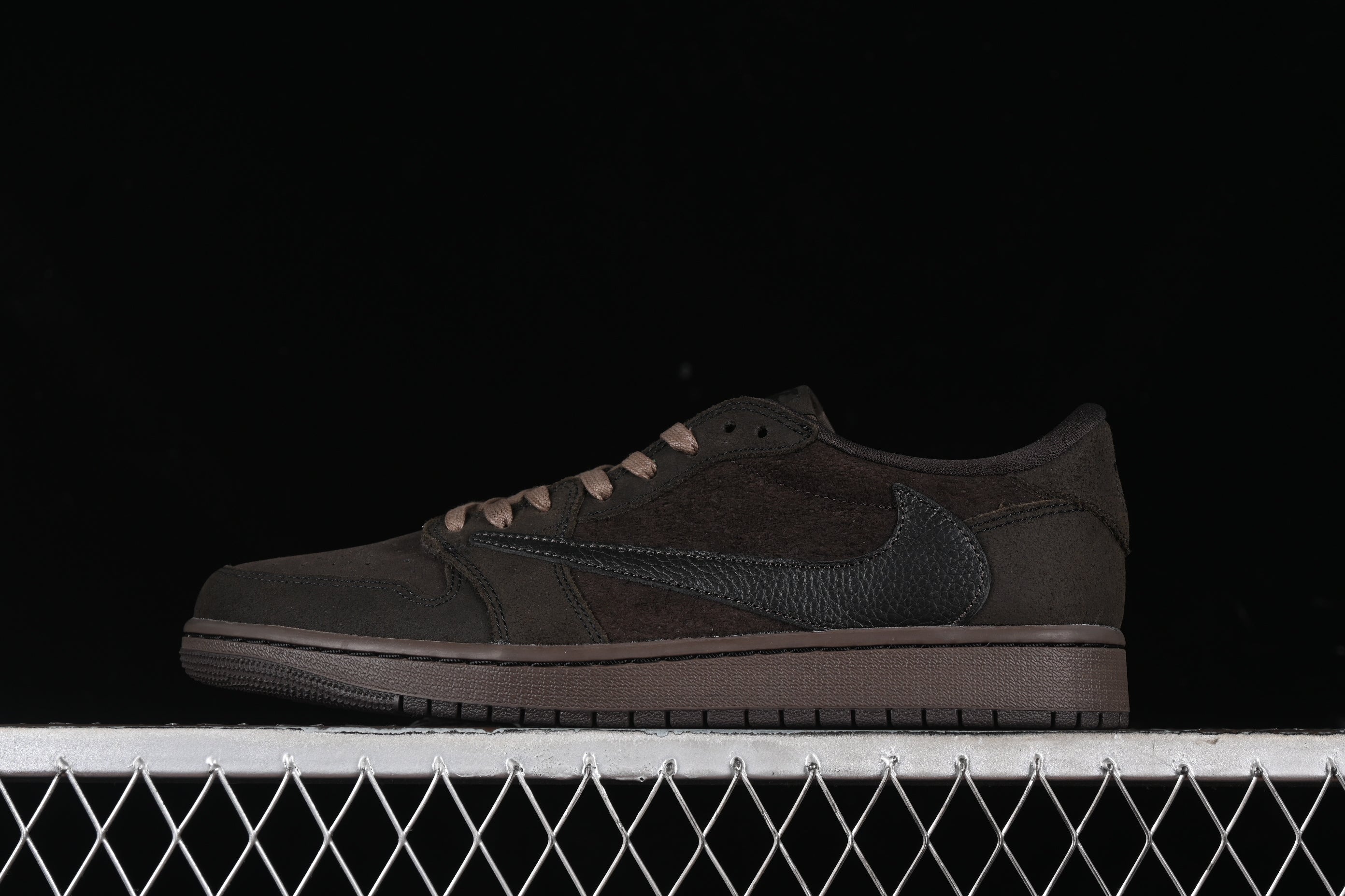 Travis Scott x Air Jordan 1 Low OG “Velvet Brown”