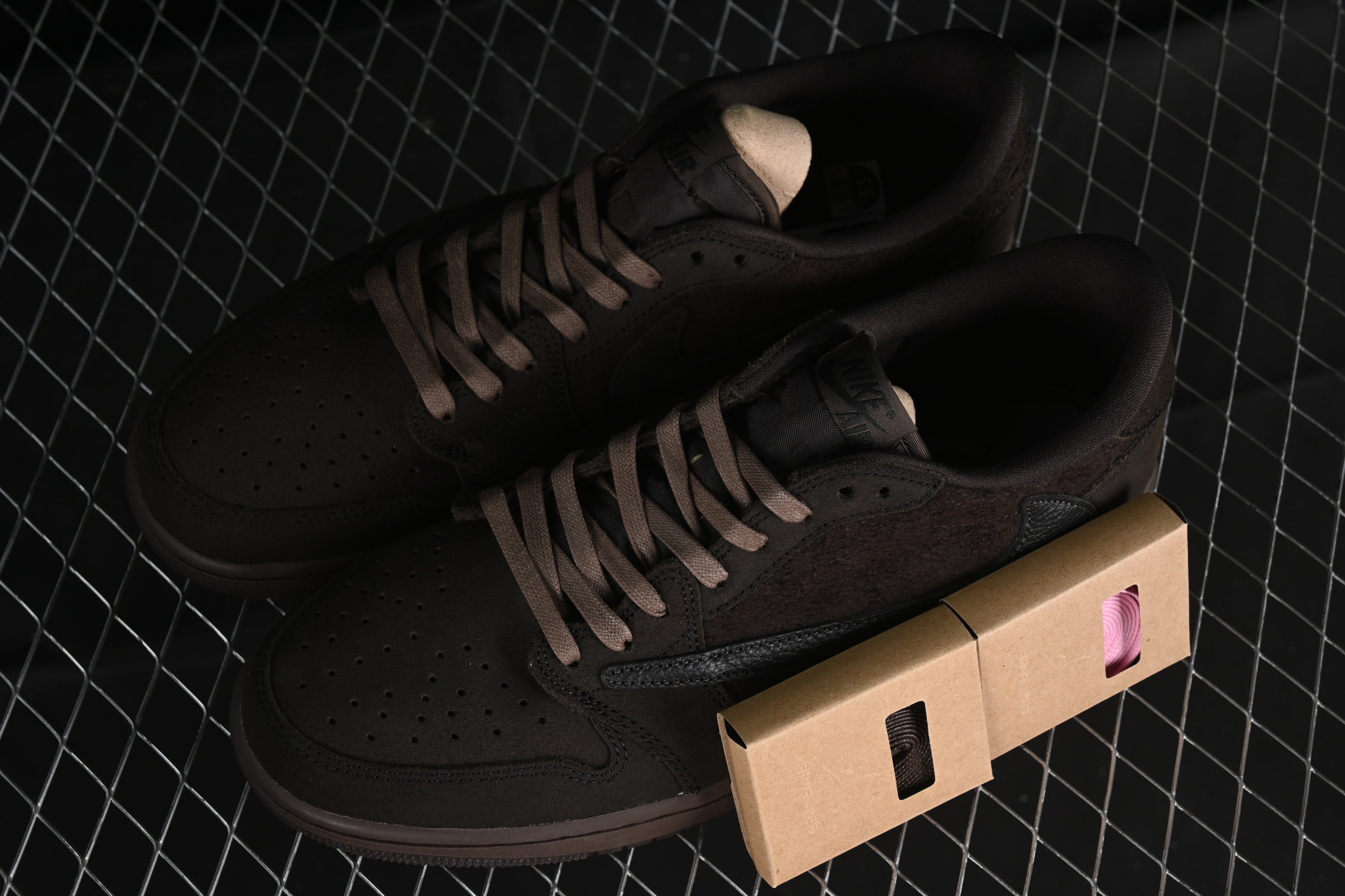 Travis Scott x Air Jordan 1 Low OG “Velvet Brown”