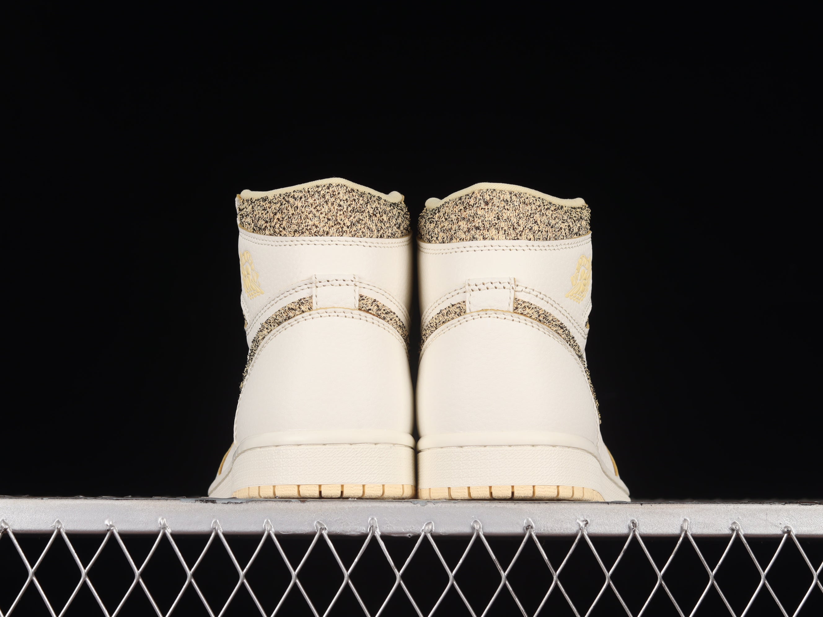 J1 " VibrationsOfNaija "