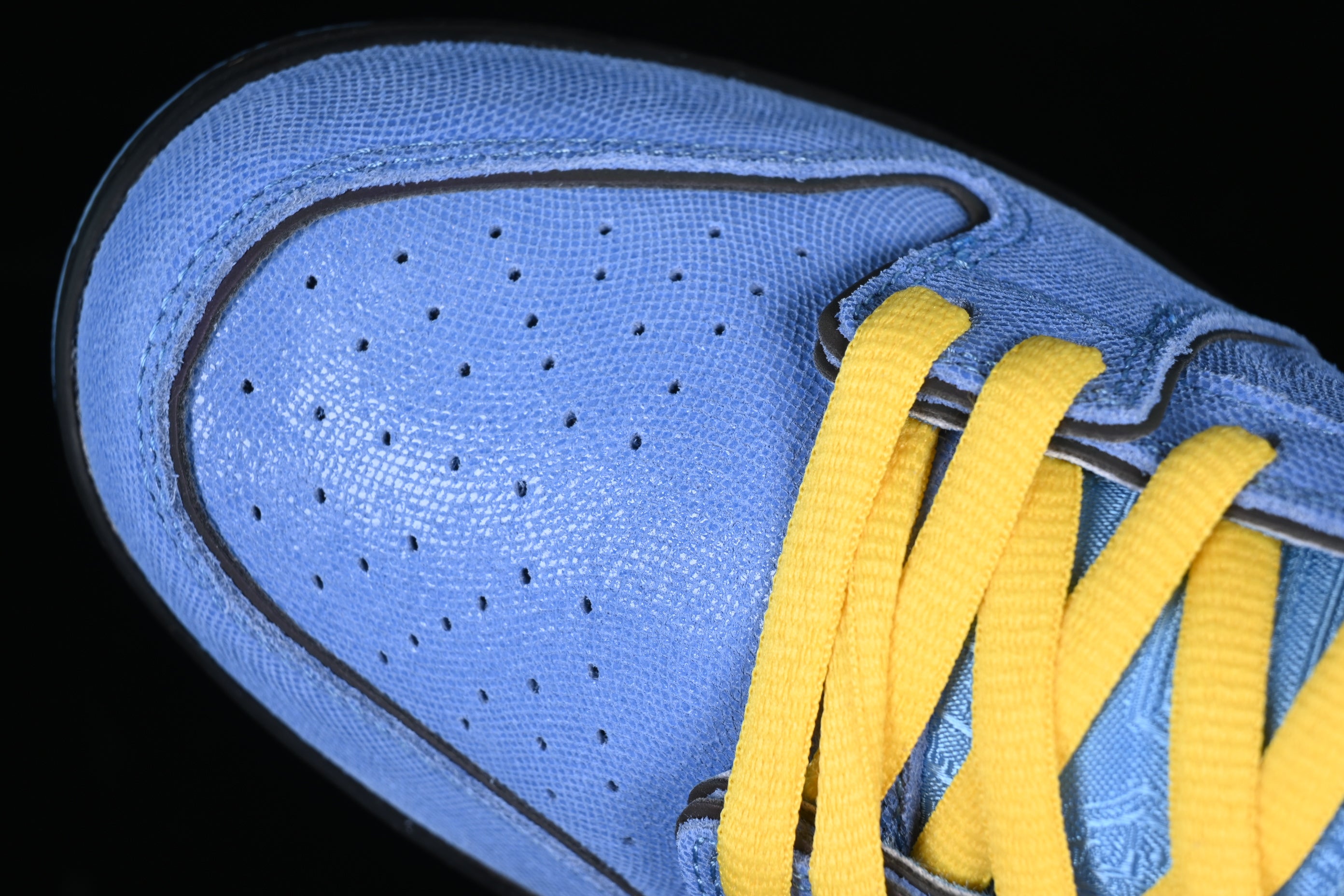 Nike SB Dunk Low 'The Powerpuff Girls Bubbles'