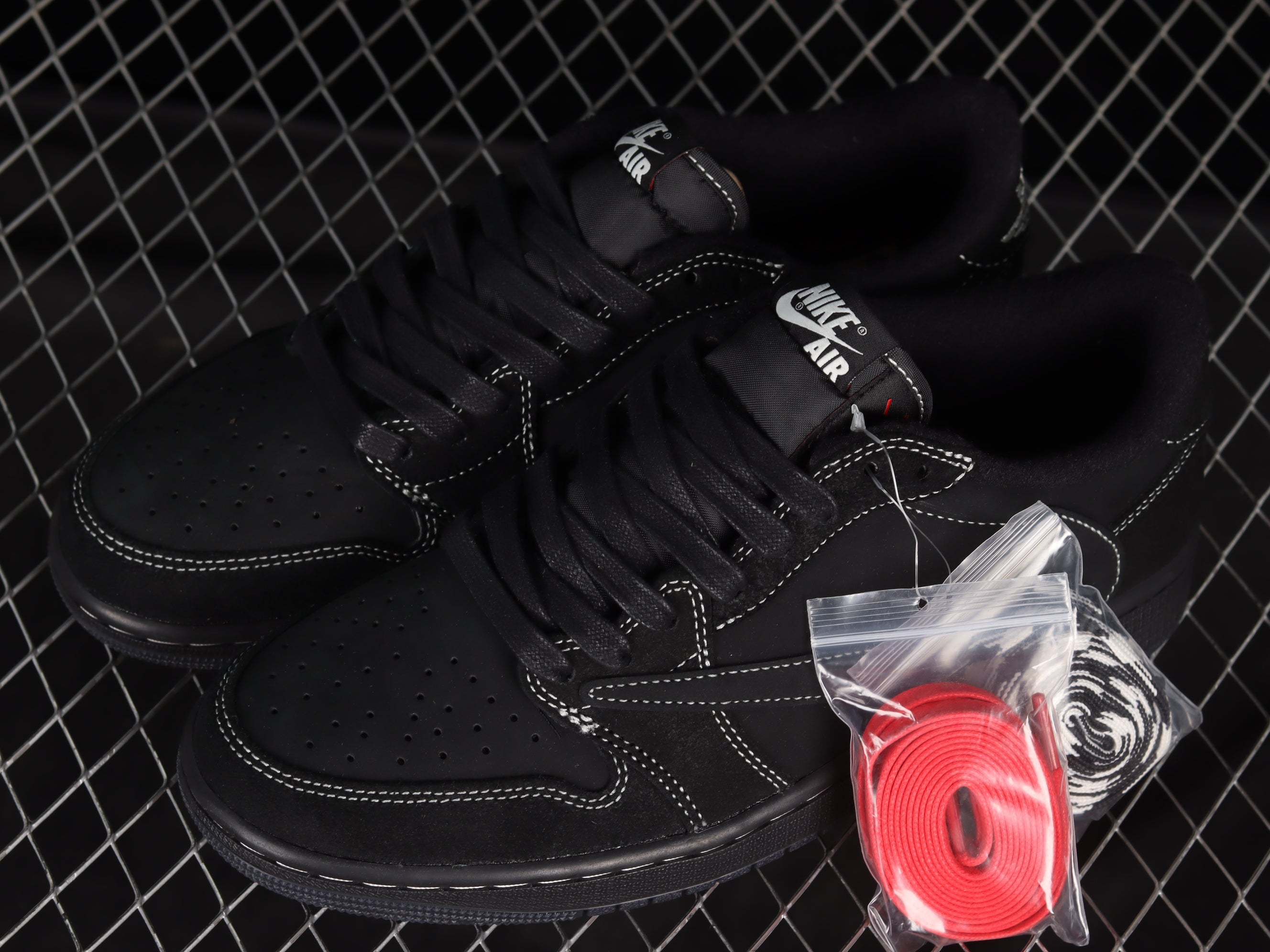 Travis Scott J1 Black