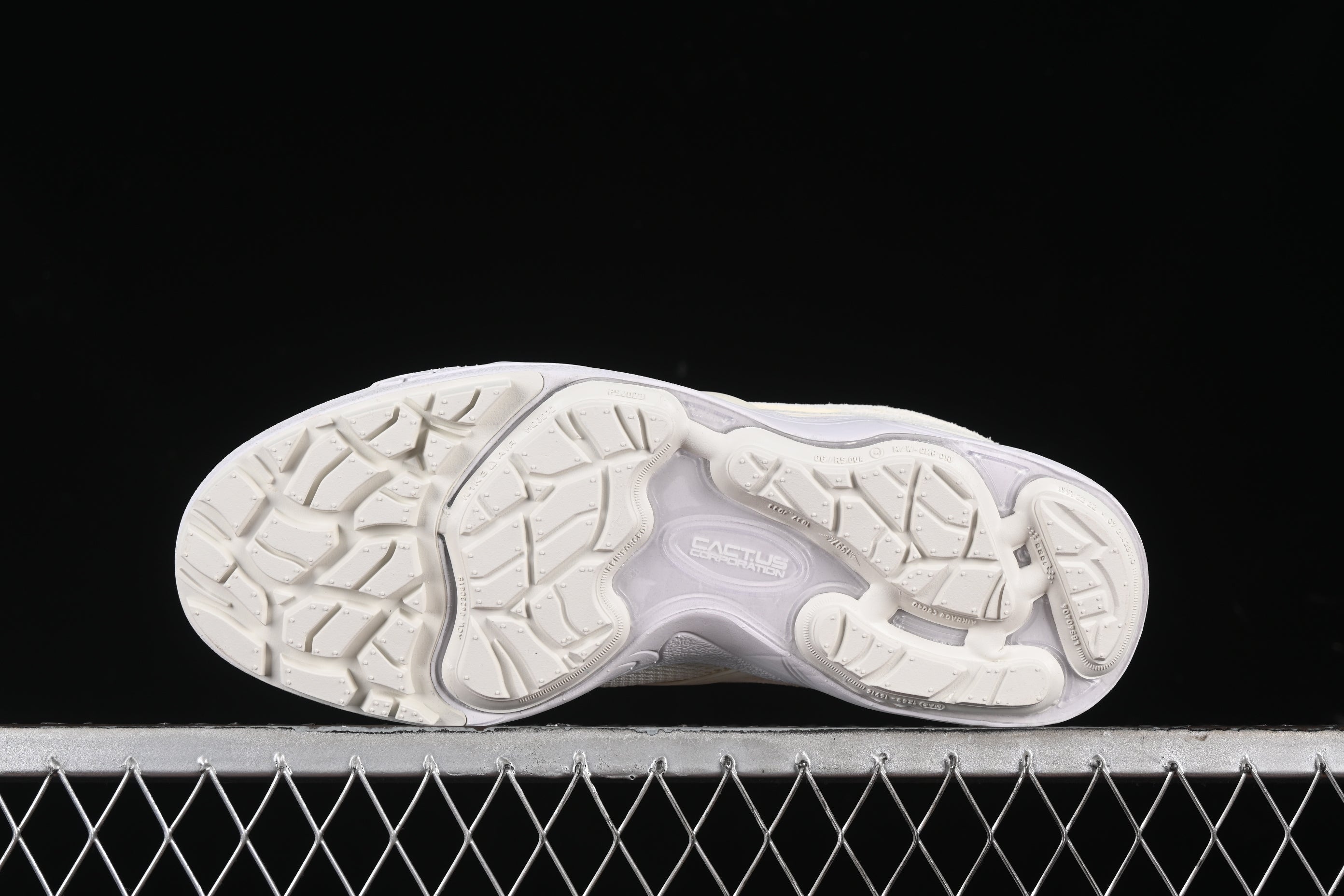 Nike Zoom Field Jaxx SP Travis Scott Sail