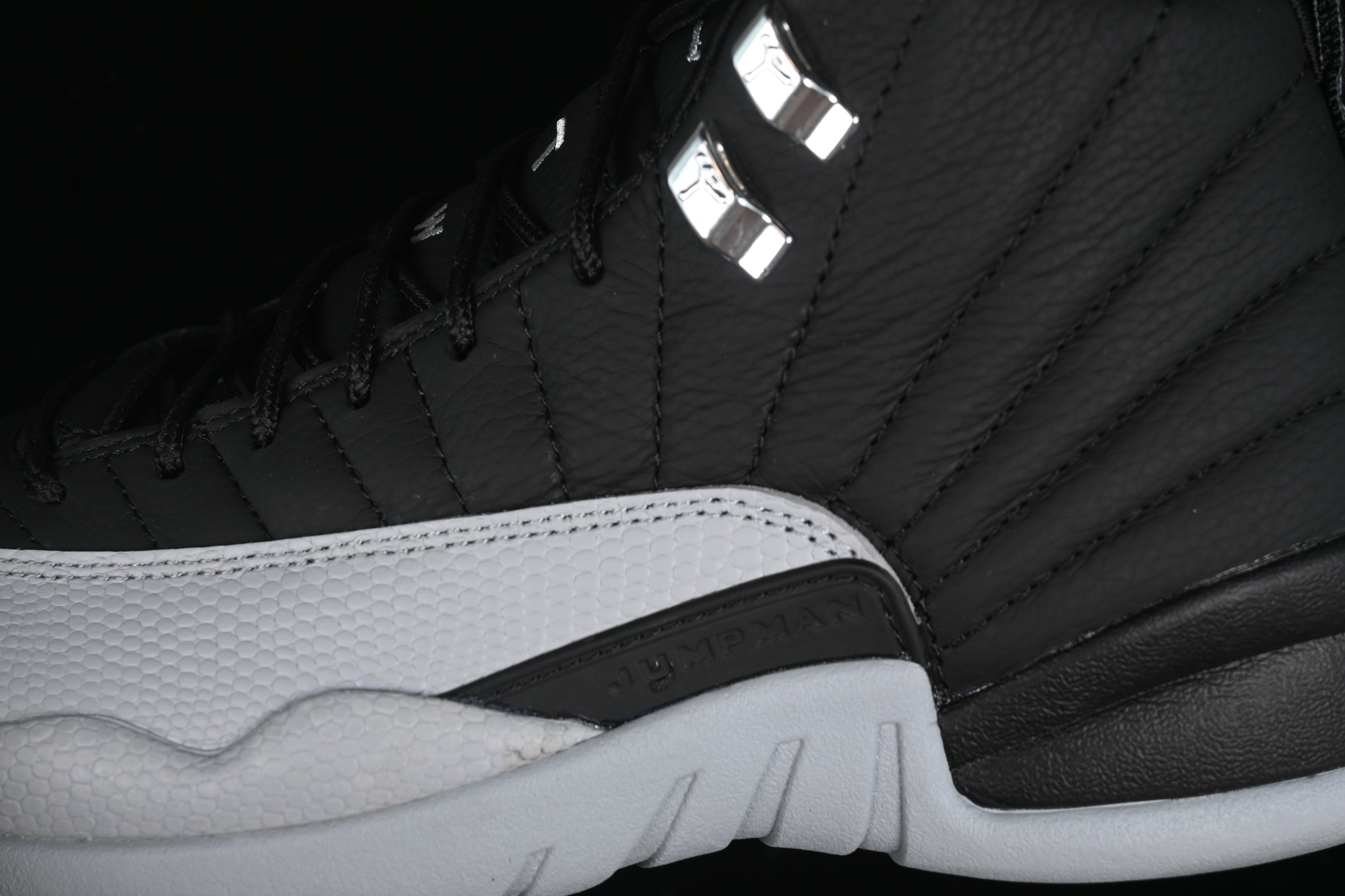 Air Jordan 12 Retro Barons back heel view