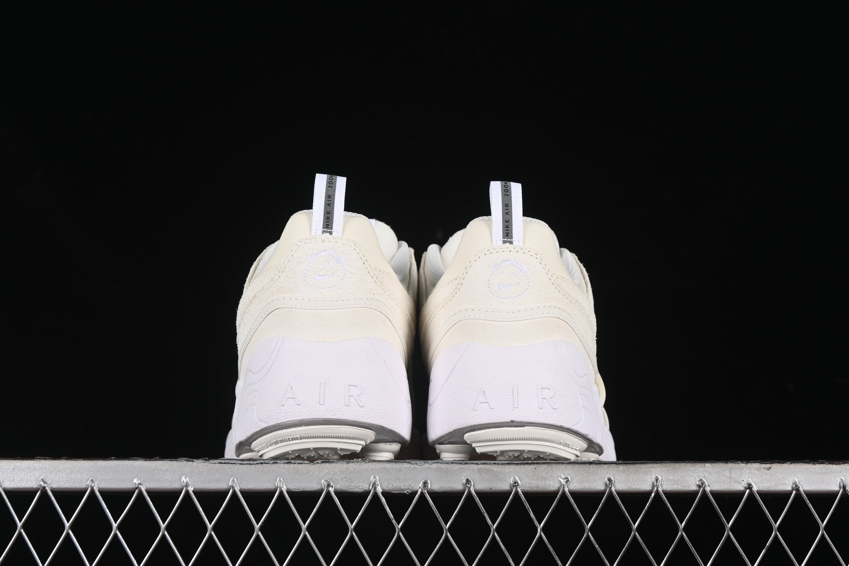 Nike Zoom Field Jaxx SP Travis Scott Sail