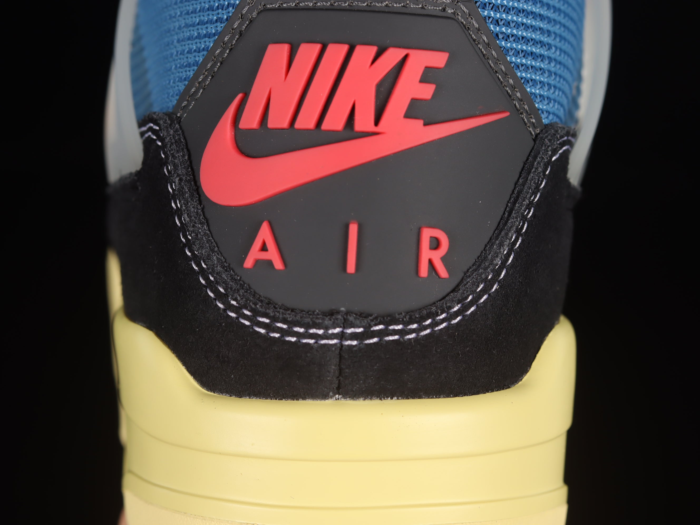 Jordan 4 Retro Union Off Noir