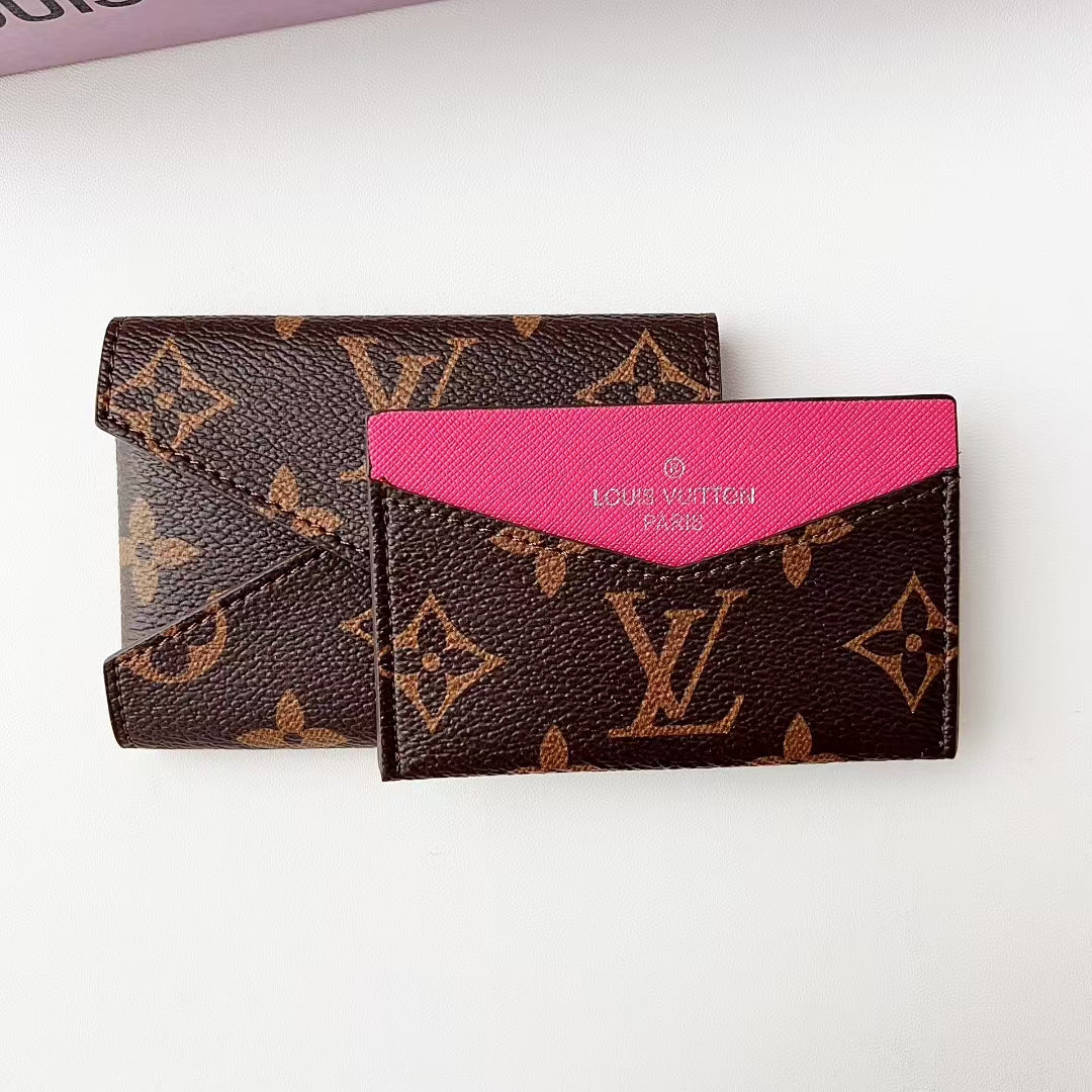 LV wallet card