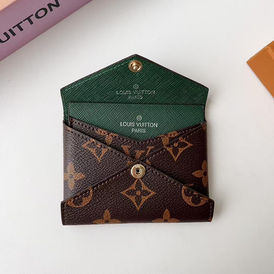 LV wallet card