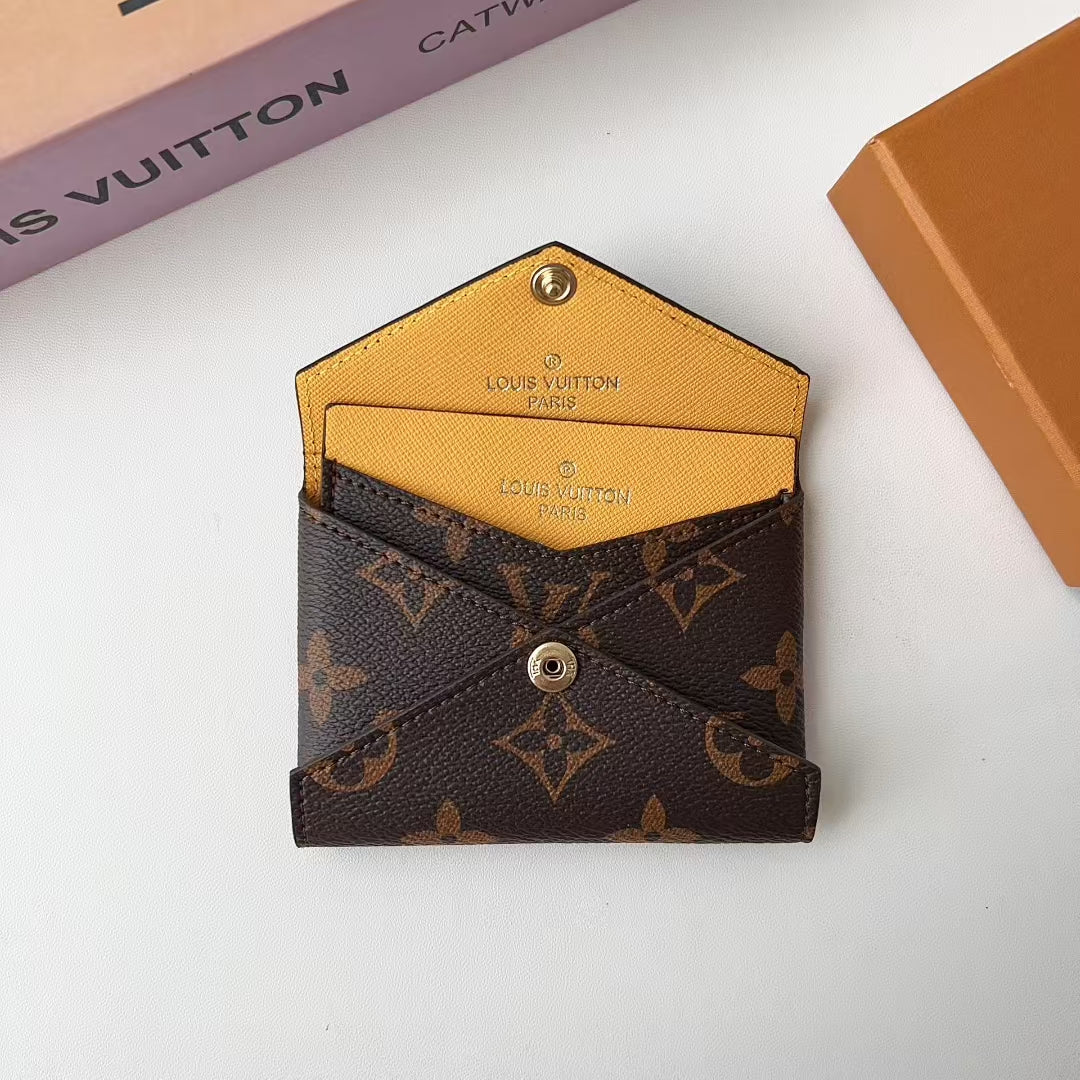 LV wallet card
