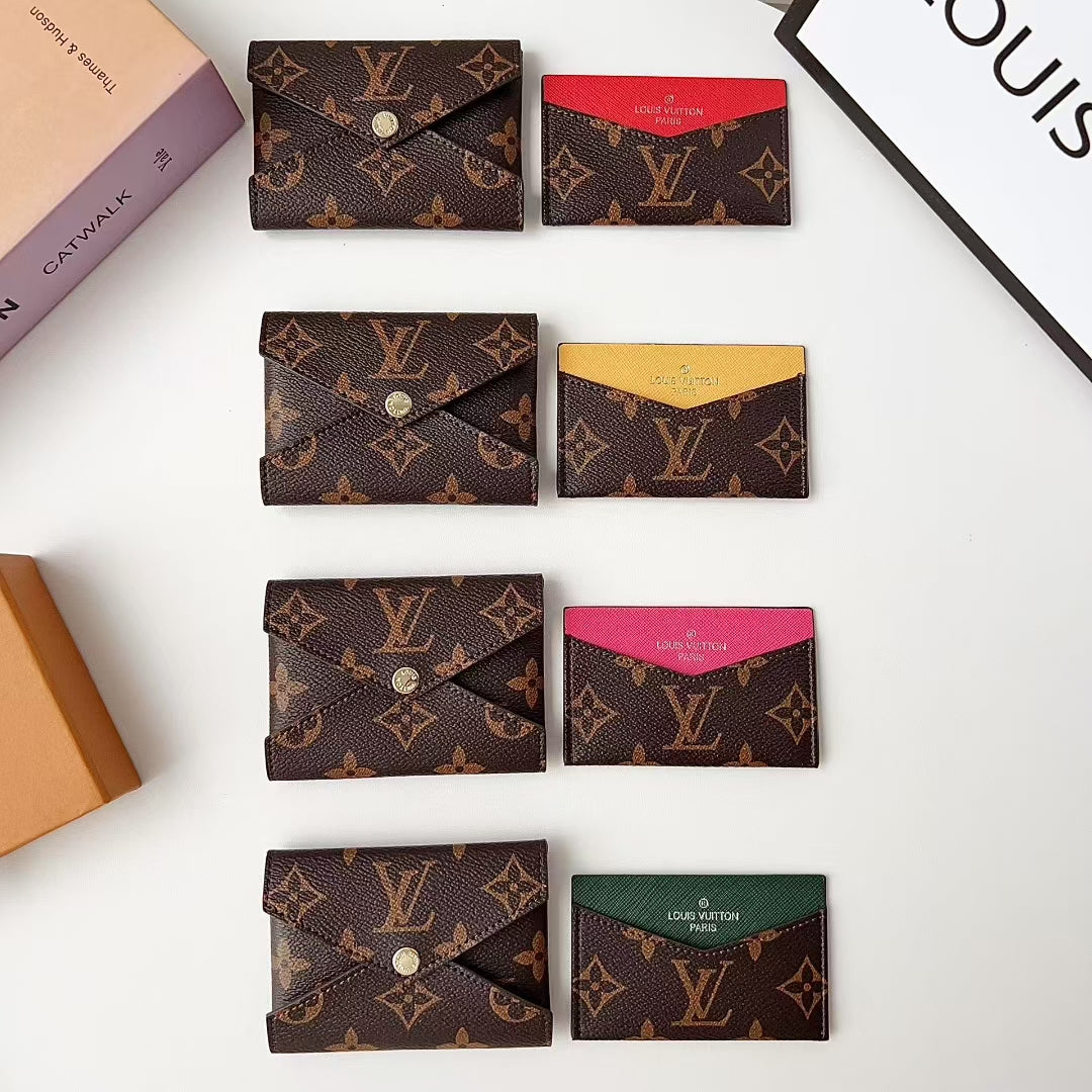 LV wallet card