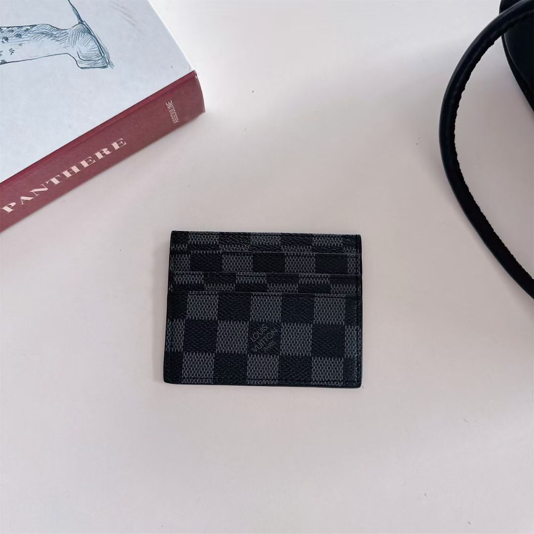 LV Wallet card