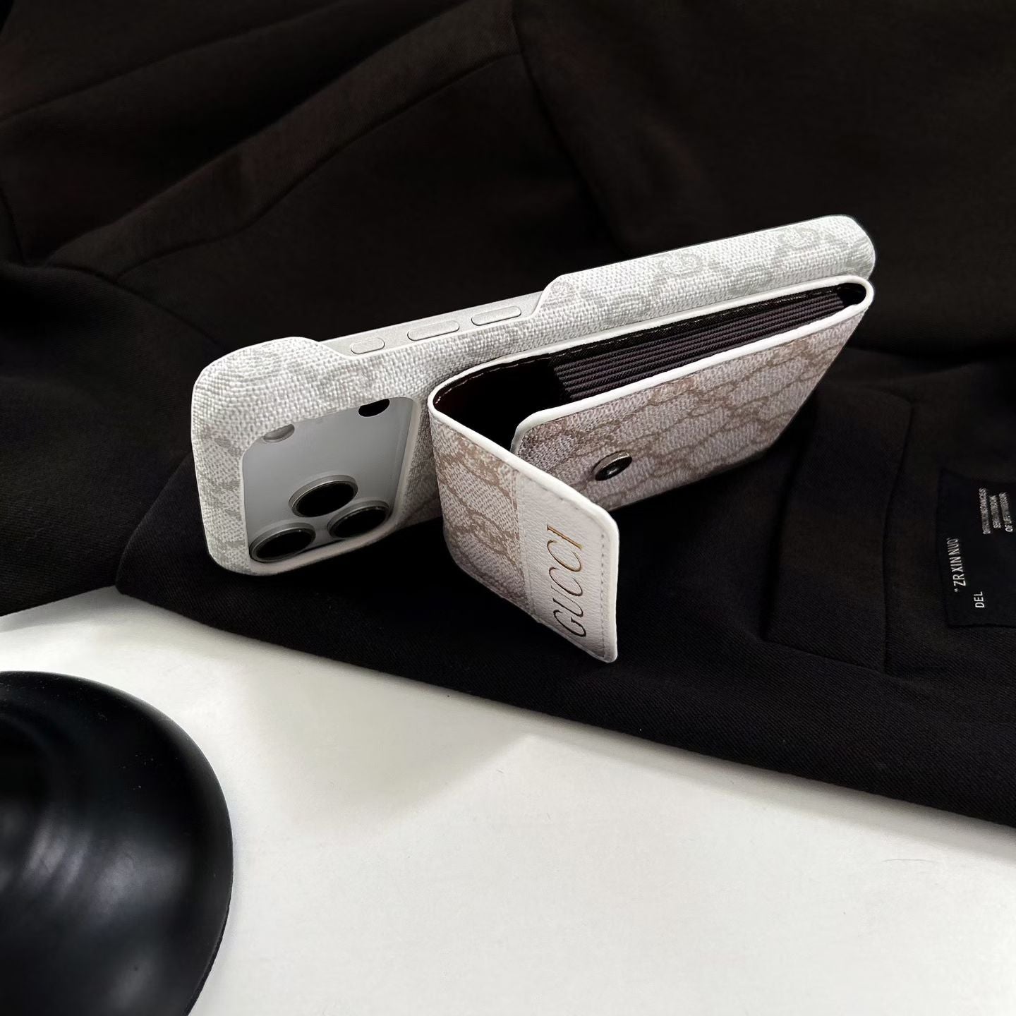 iPhone Wallet Case GG - Card Holder & Protection