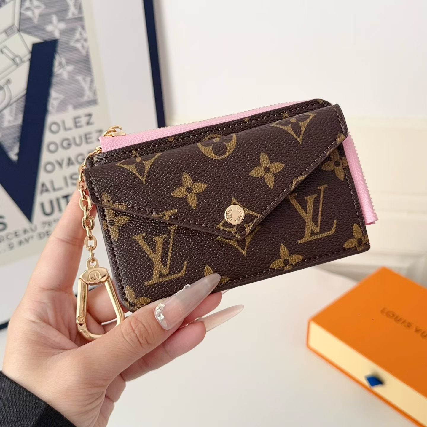 Leather Lv Coin Wallet - Compact Money Holder