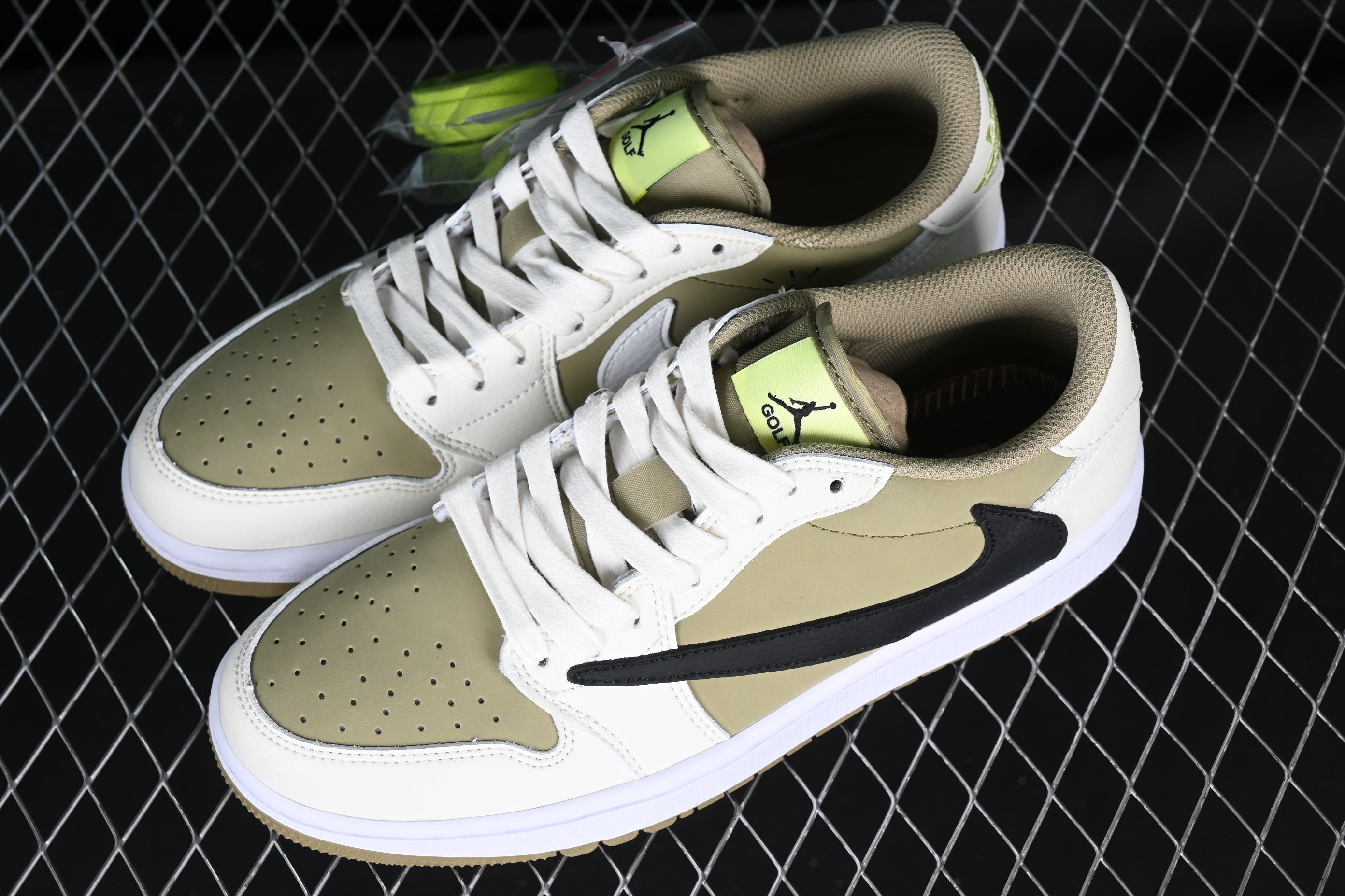 Jordan 1 Retro Low Golf Travis Scott Neutral Olive