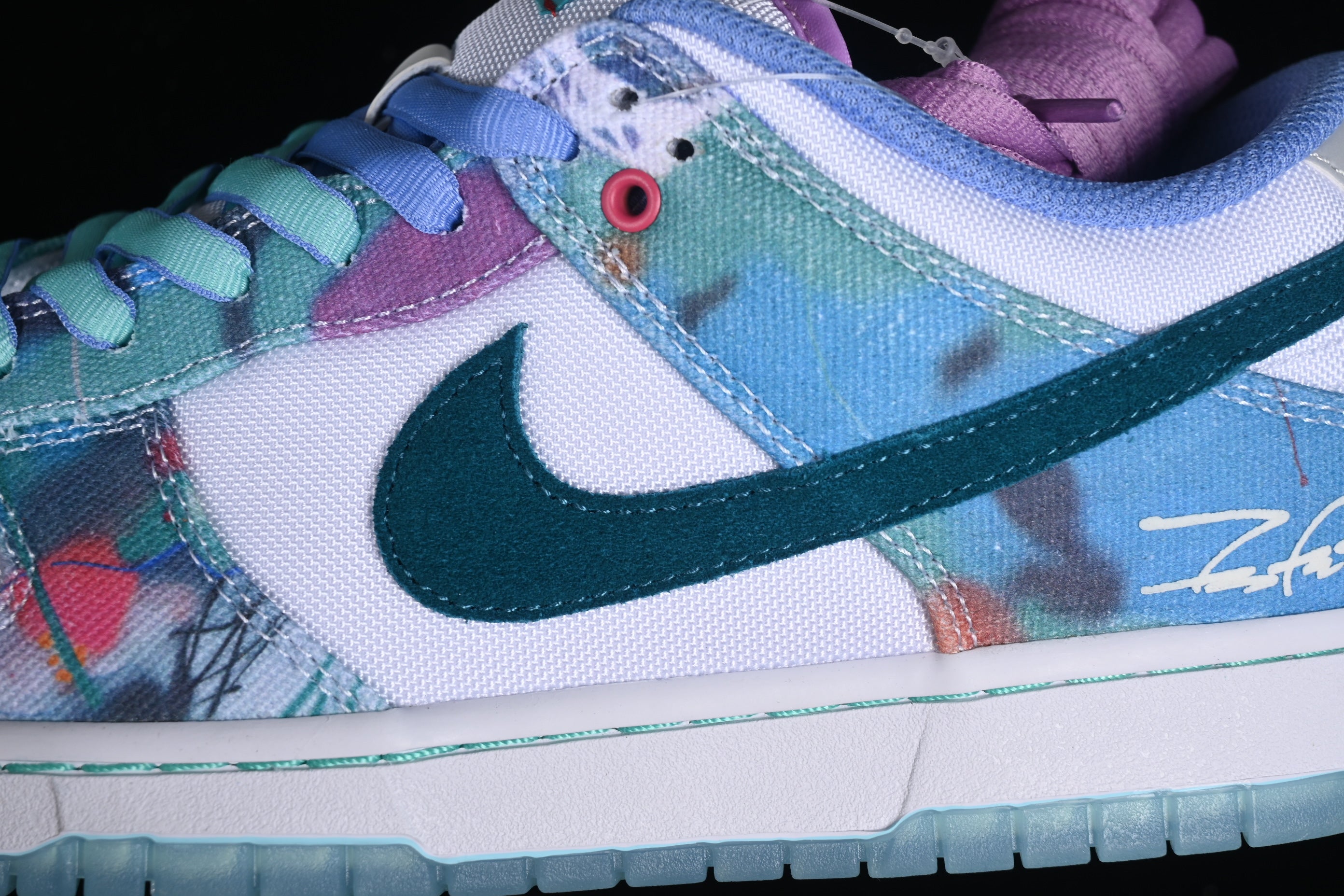 SB Dunk Low Futura Laboratories Bleached Aqua