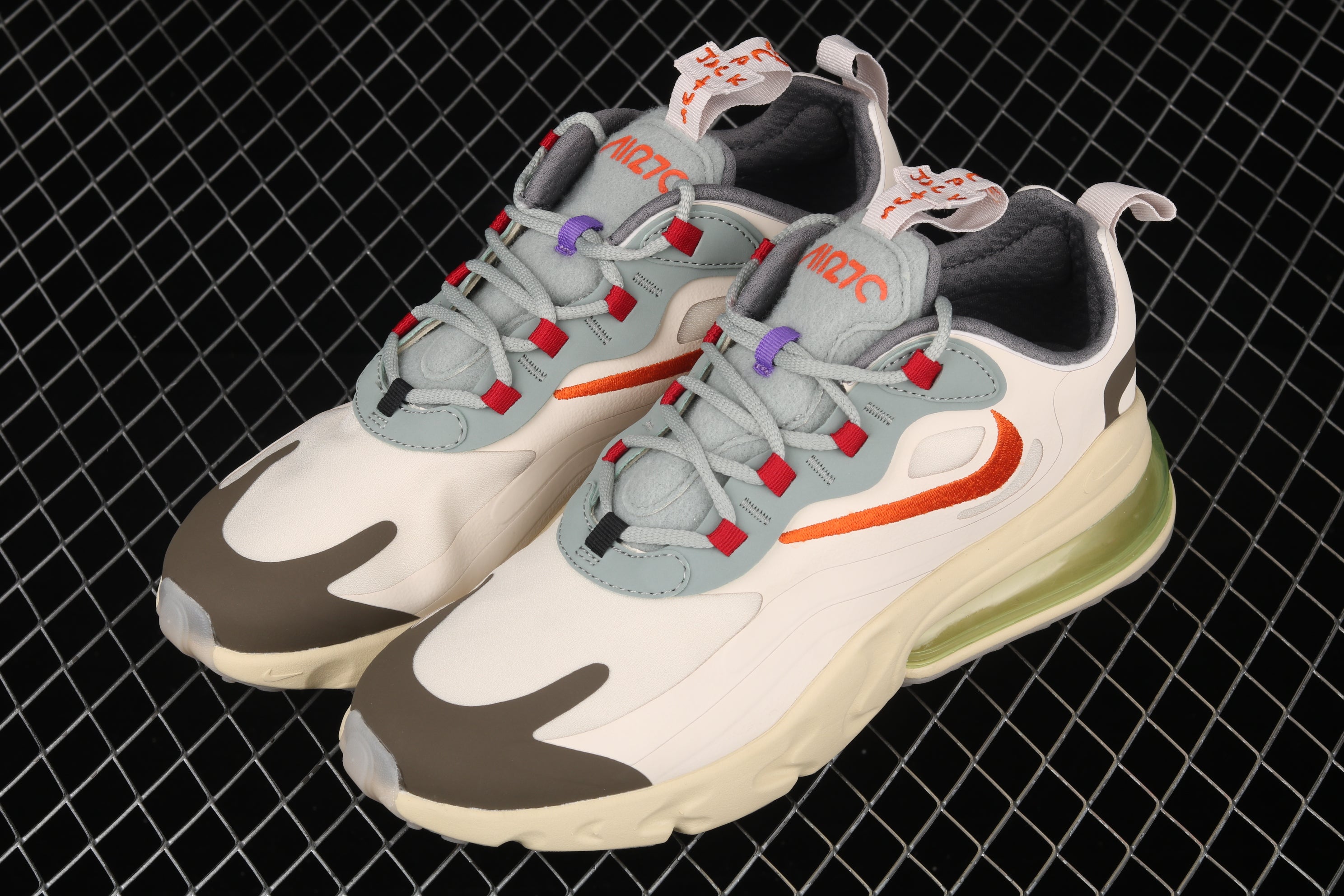 Travis Scott x NK Air Max 270 React