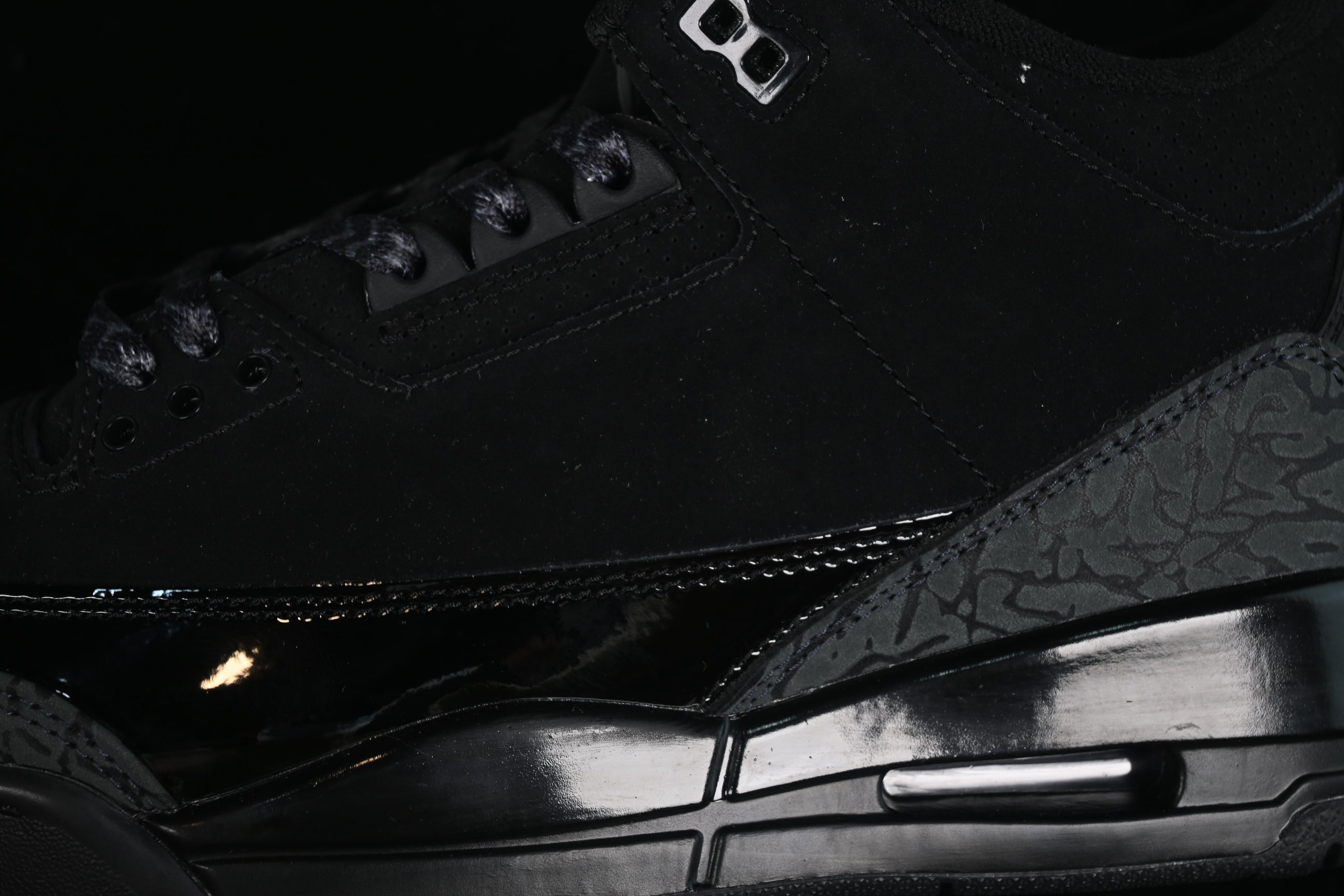 Jordan 3 Retro 'Black cat'