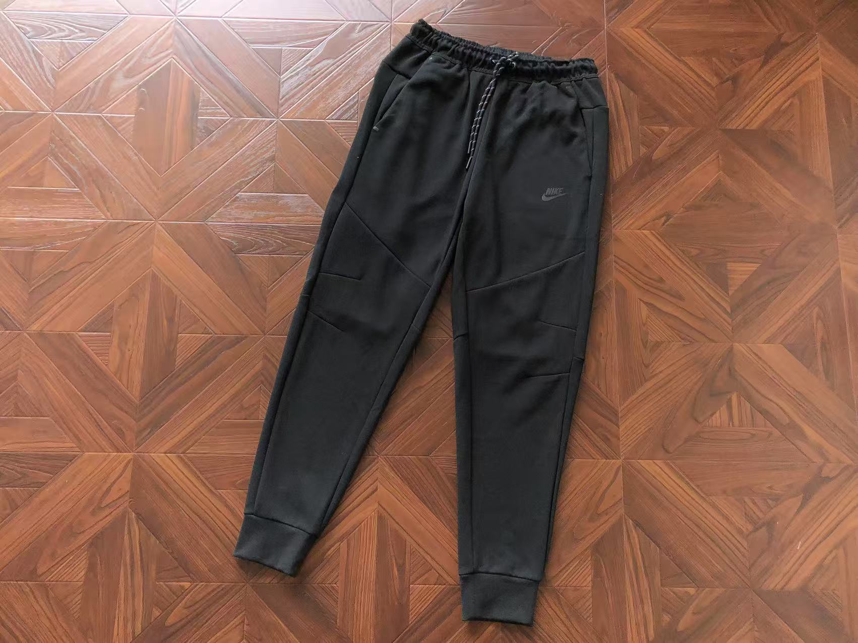 Nike Sportswear Tech Fleece Hoodie & Joggers Set (FW24)