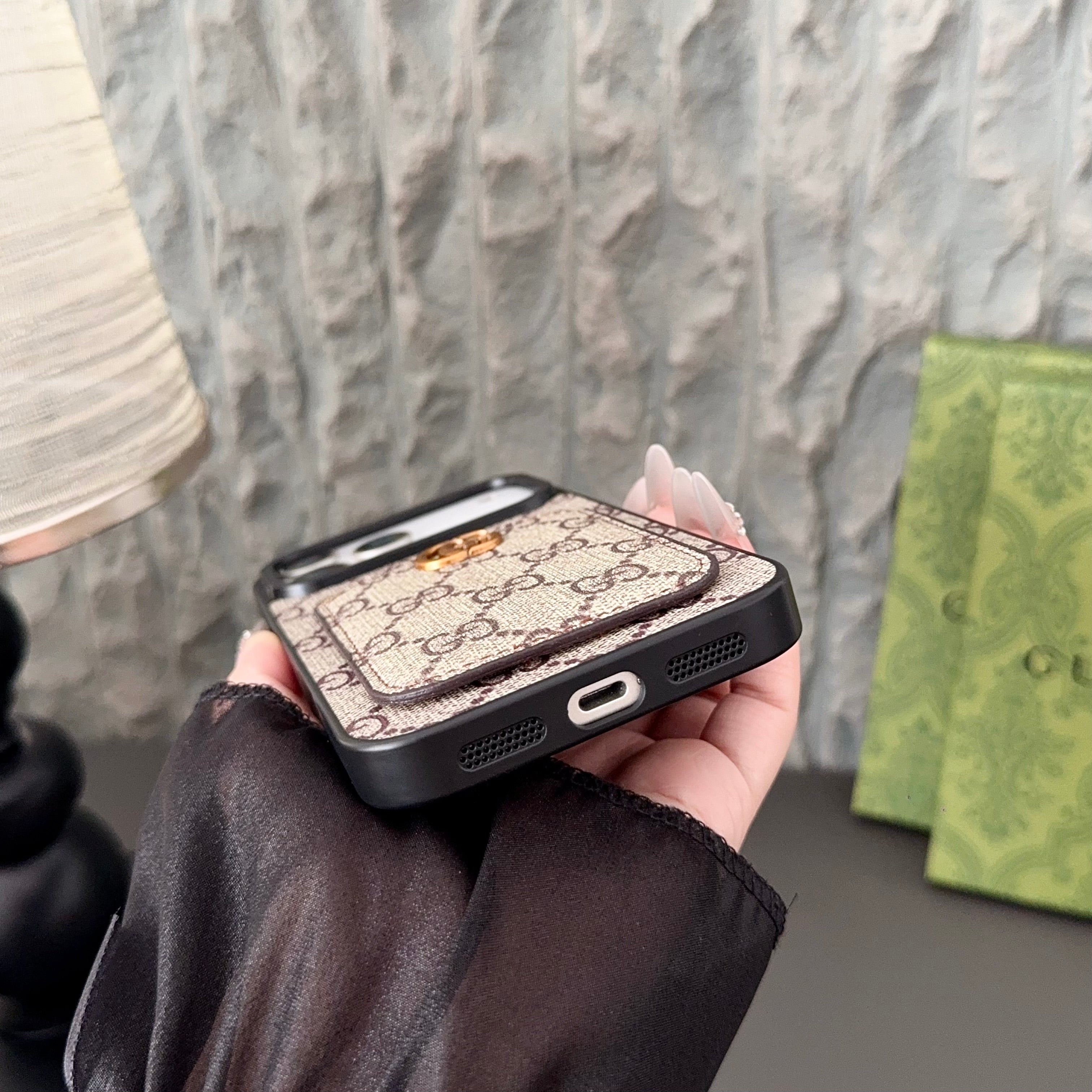 GG Iphone Cases Classic Wallet