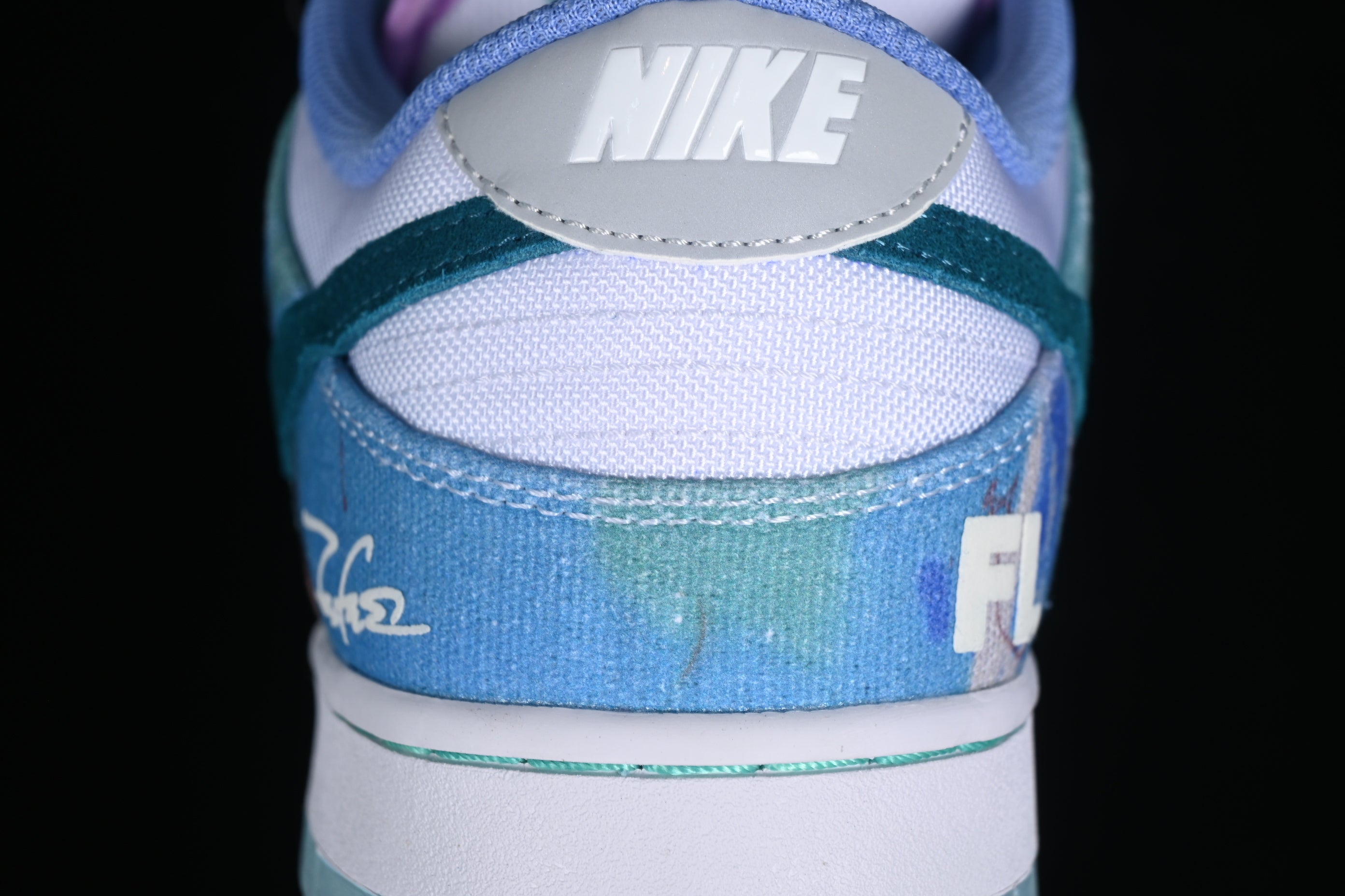 SB Dunk Low Futura Laboratories Bleached Aqua