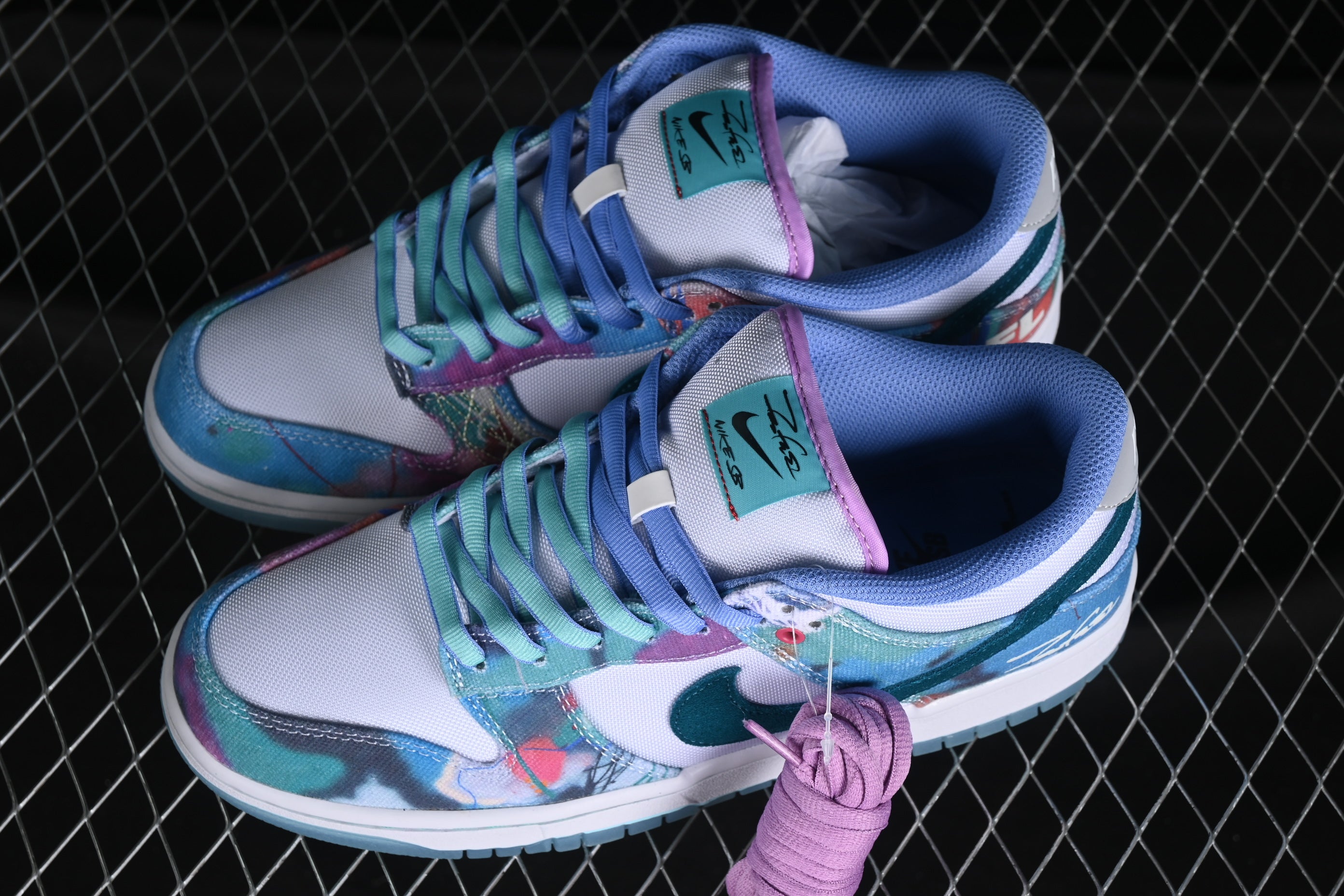 SB Dunk Low Futura Laboratories Bleached Aqua