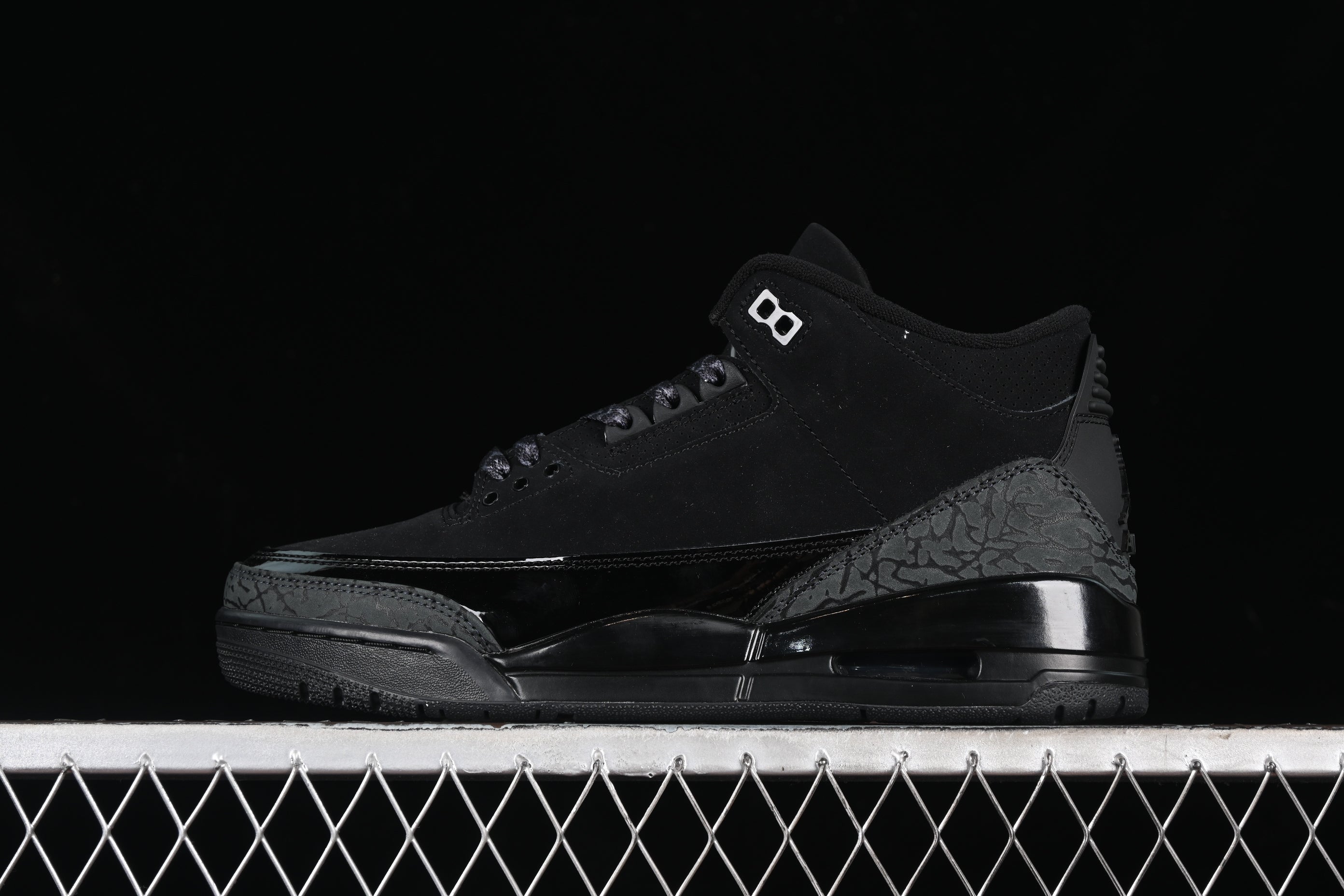 Jordan 3 Retro 'Black cat'