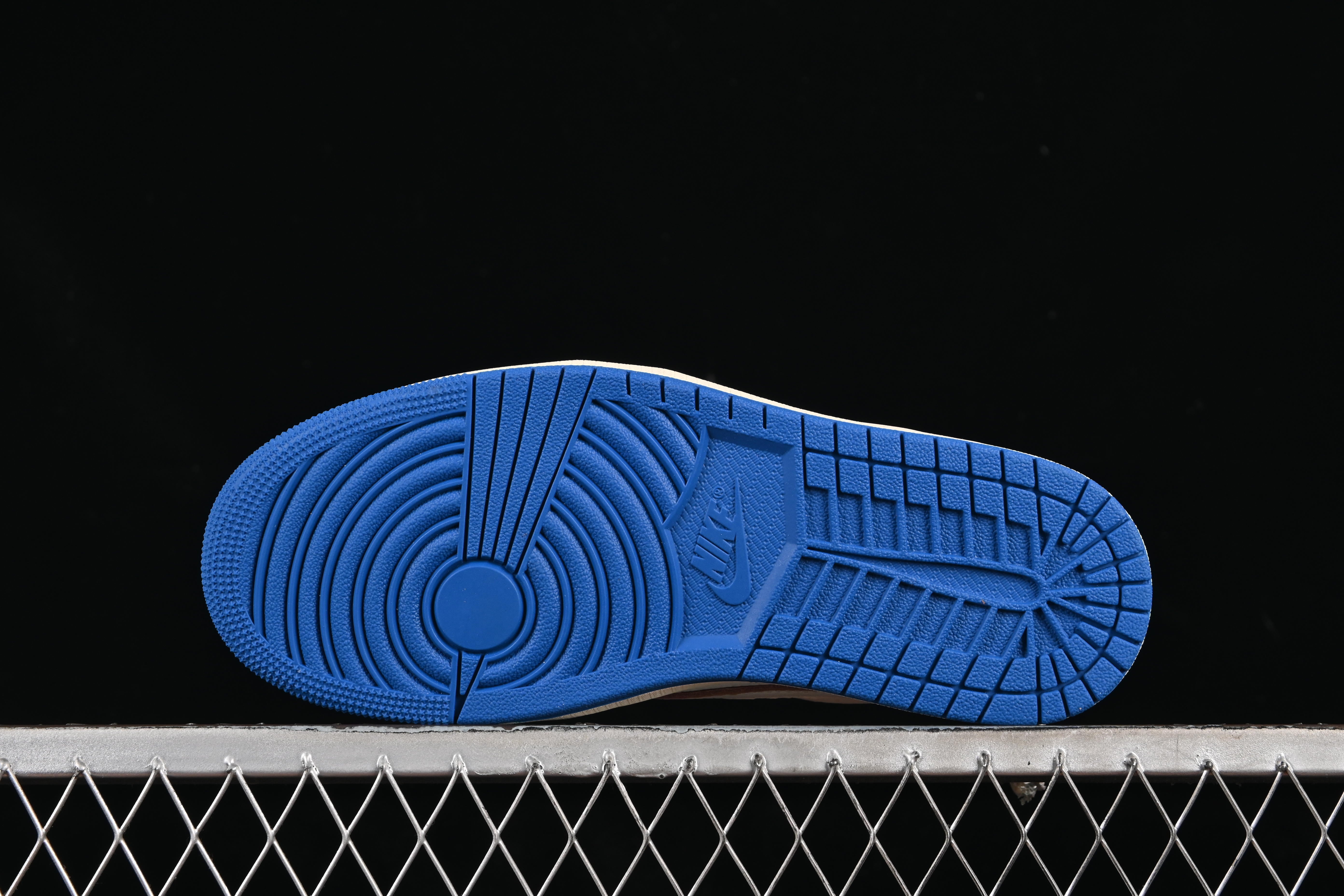 Travis Scott x Air Jordan 1 Low OG AJ1