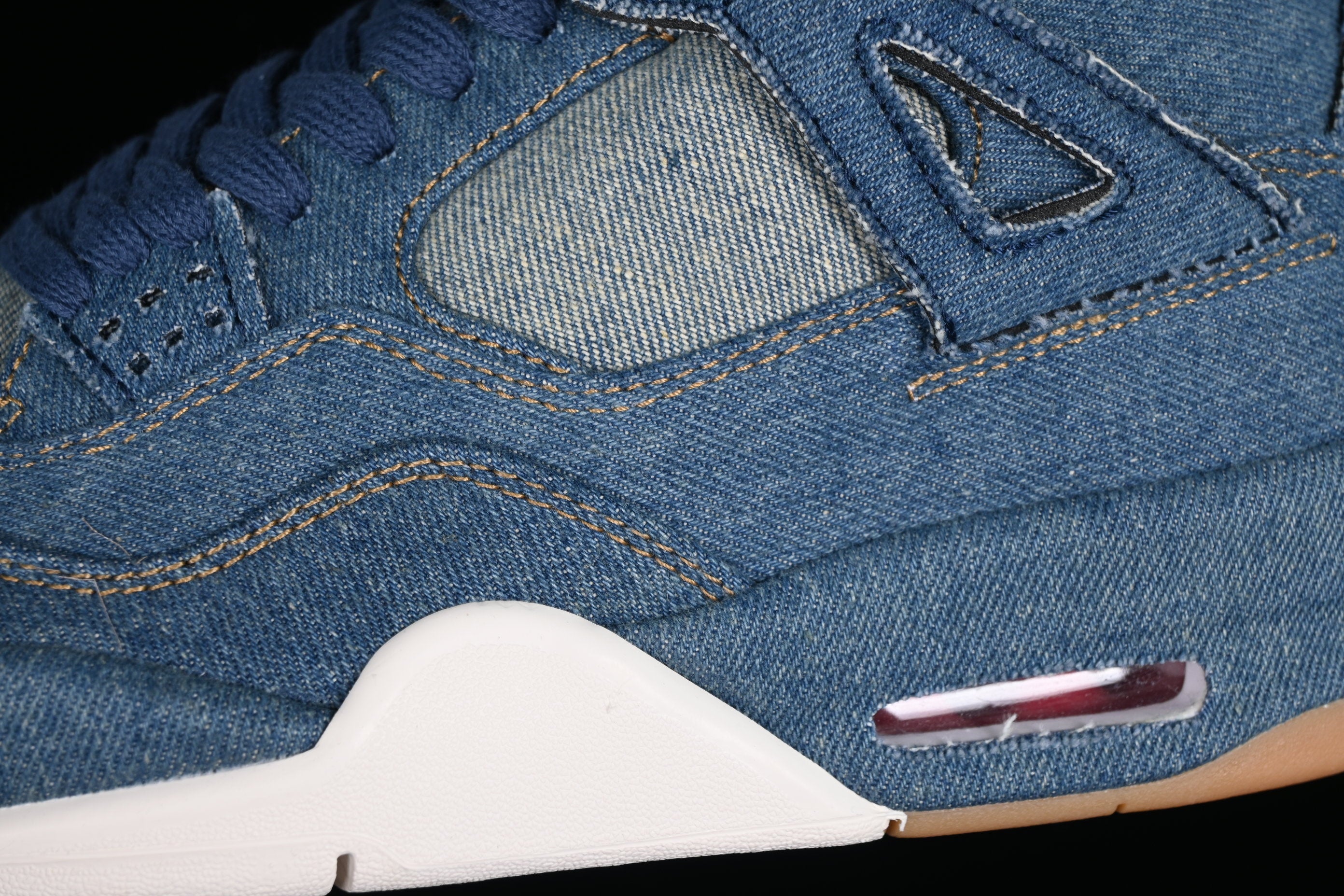 j4 " Levis Denim"