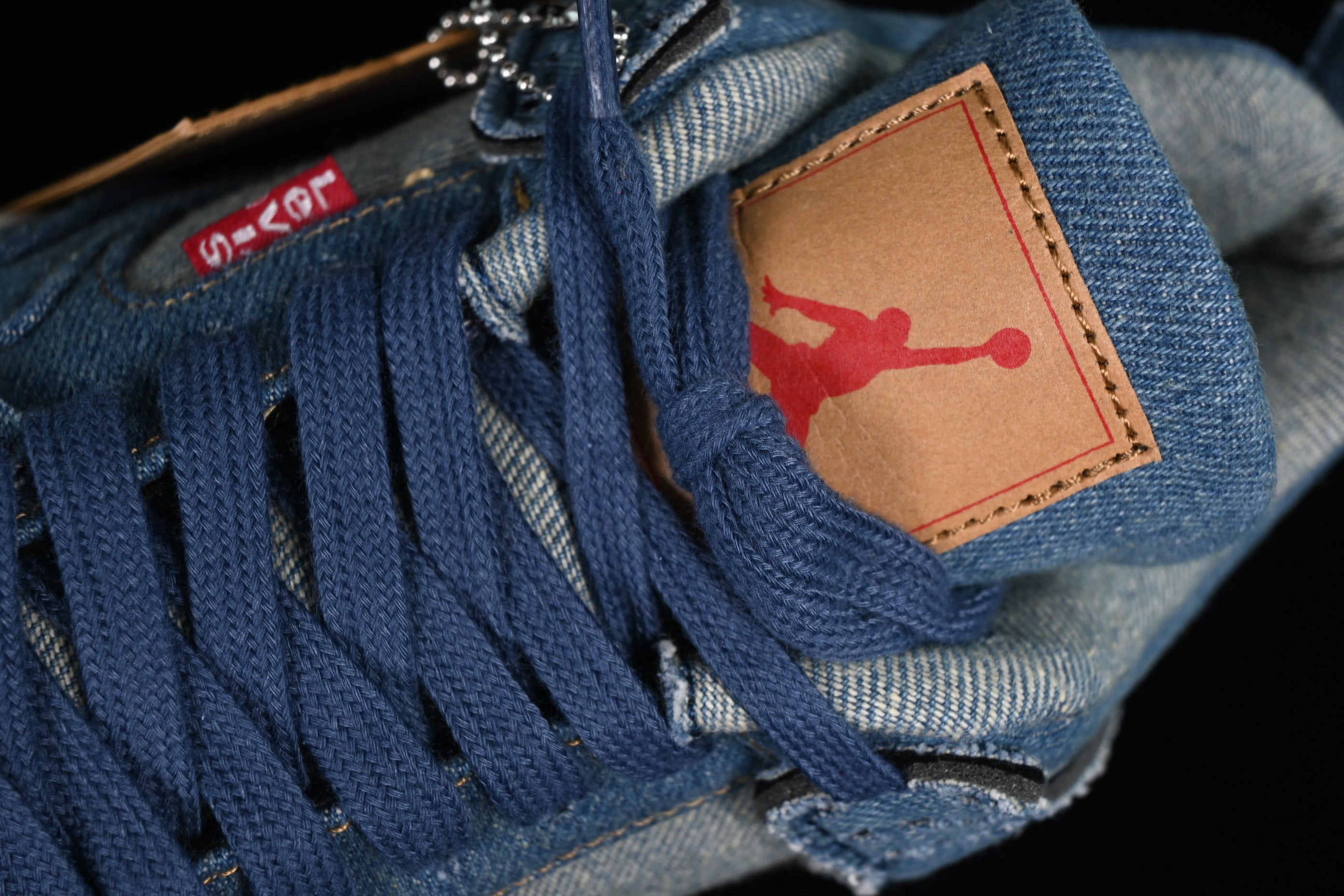 j4 " Levis Denim"